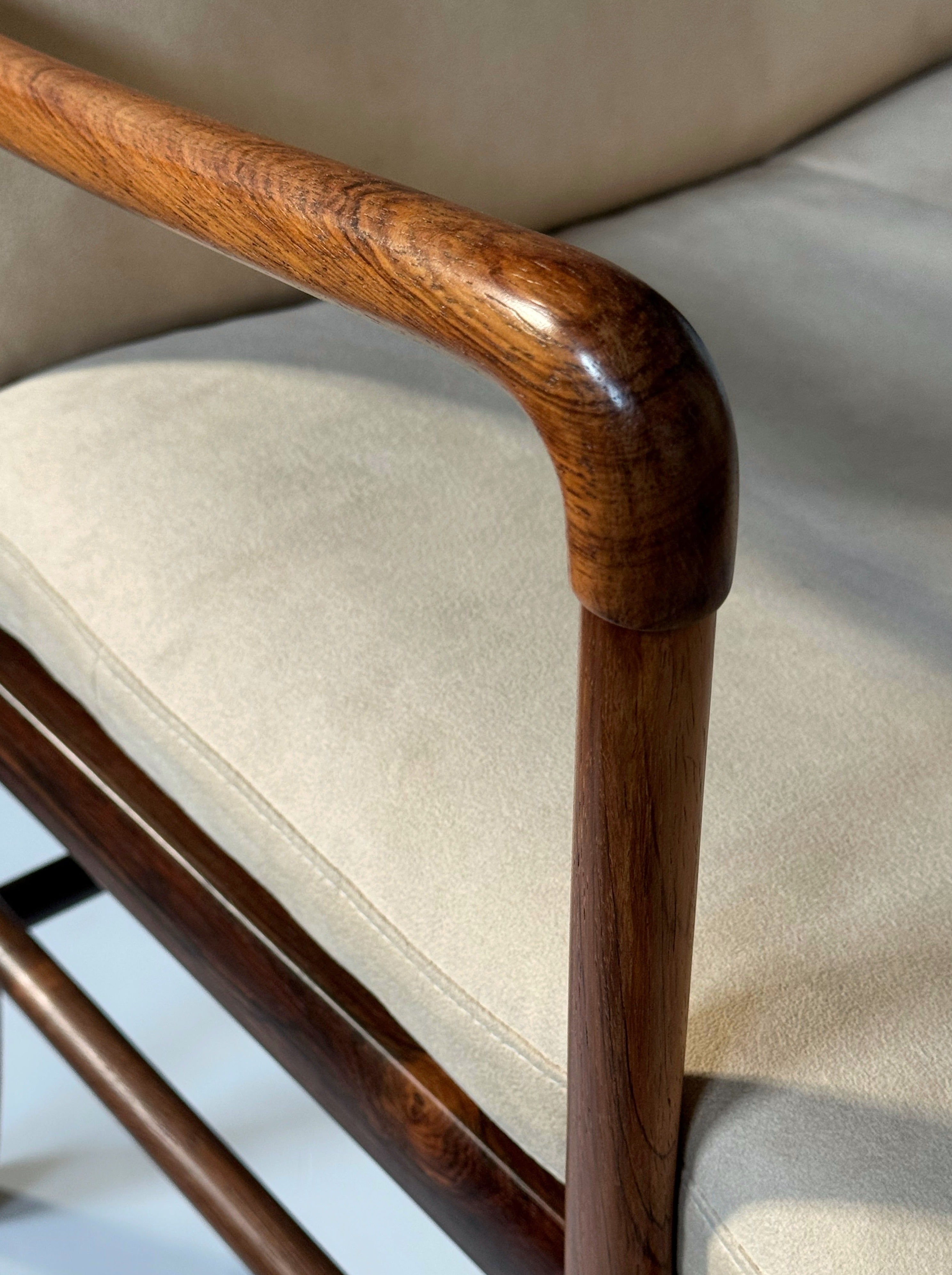 Pj 149 Colonial chair with ottoman in rosewood by Ole Wancher