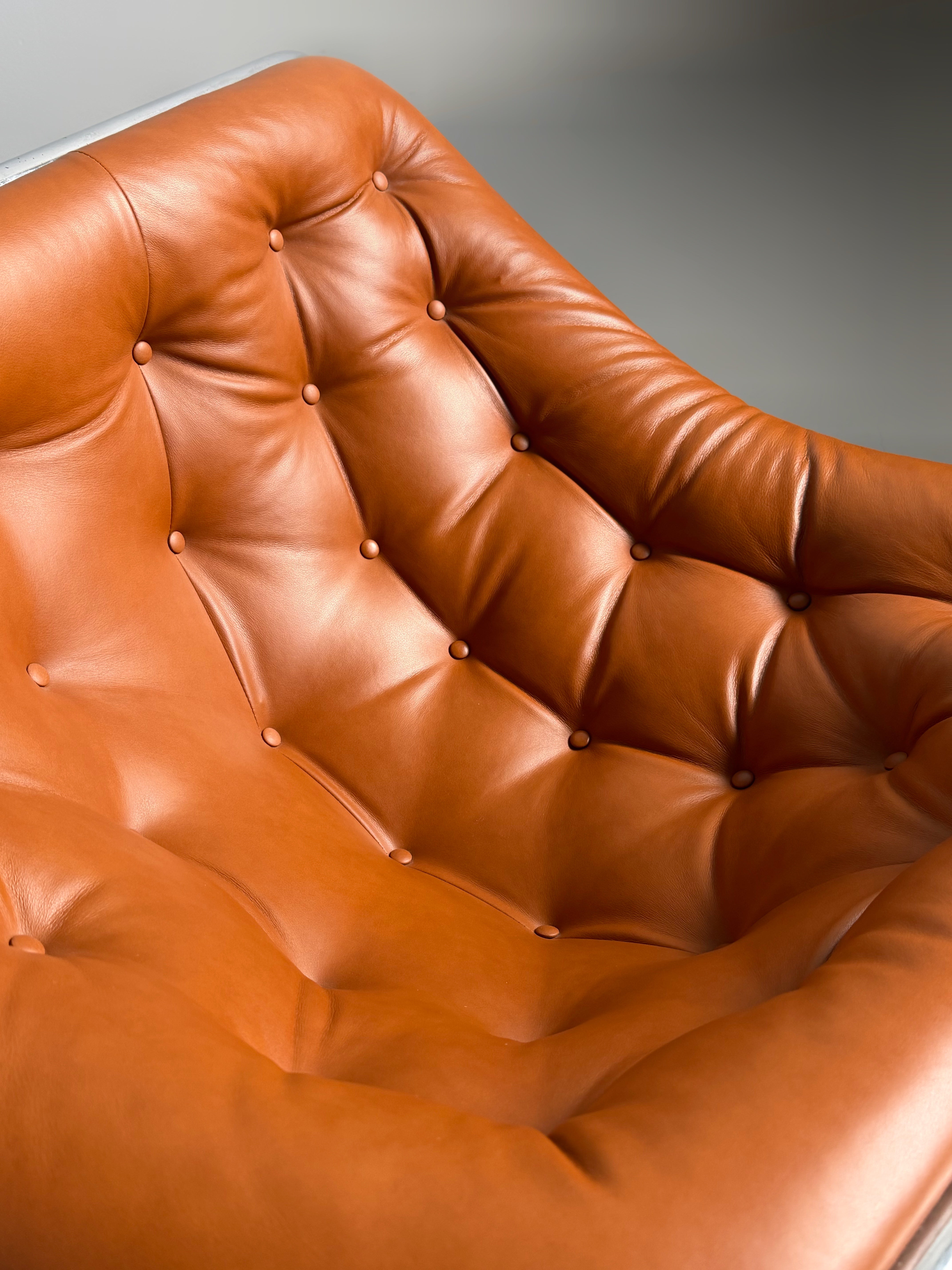'Boxer' Lounge Chair by Kwok Hoi Chan for Steiner, France 1971