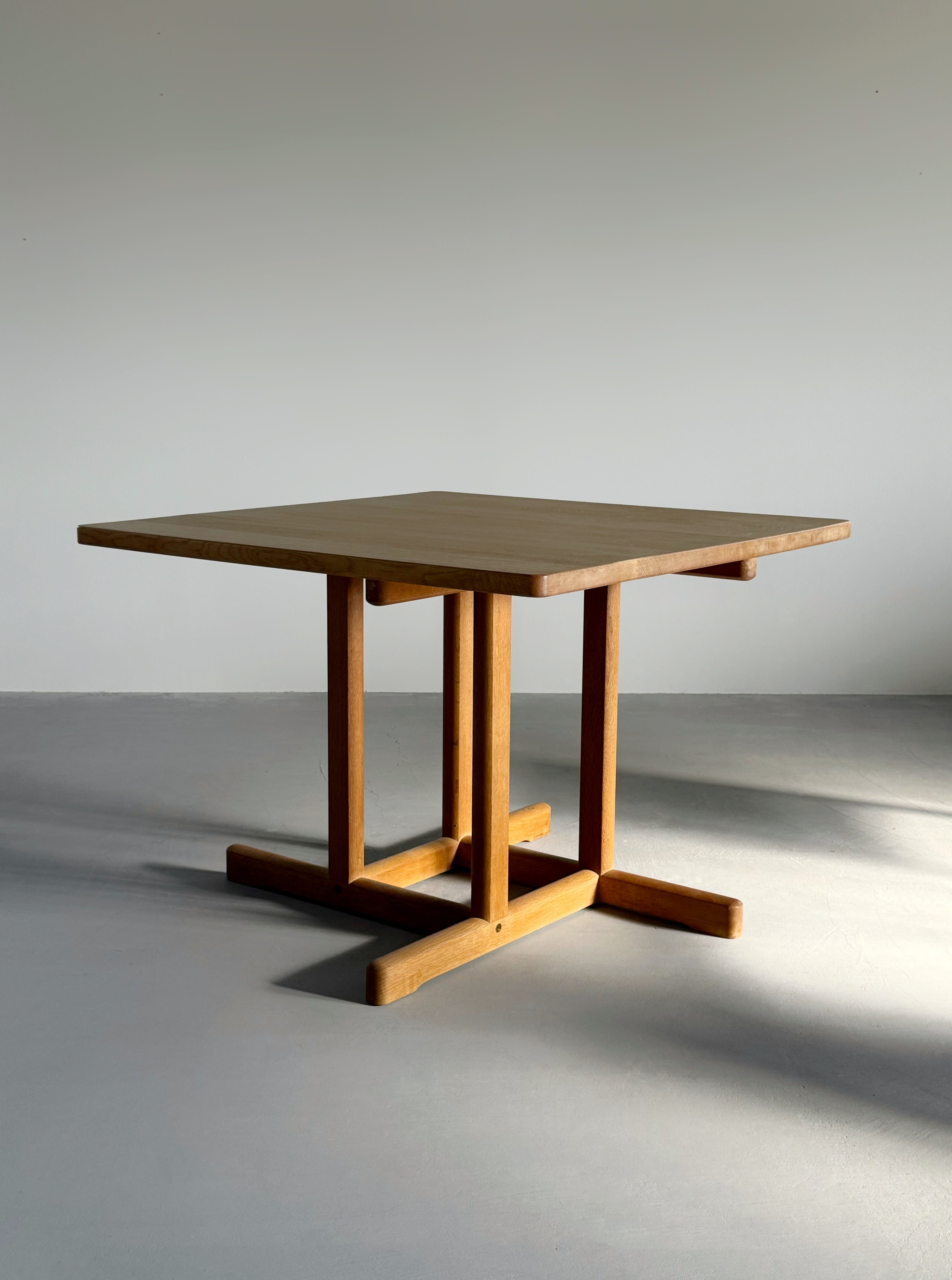 Model 6288 Solid Oak Dining Table by Børge Mogensen