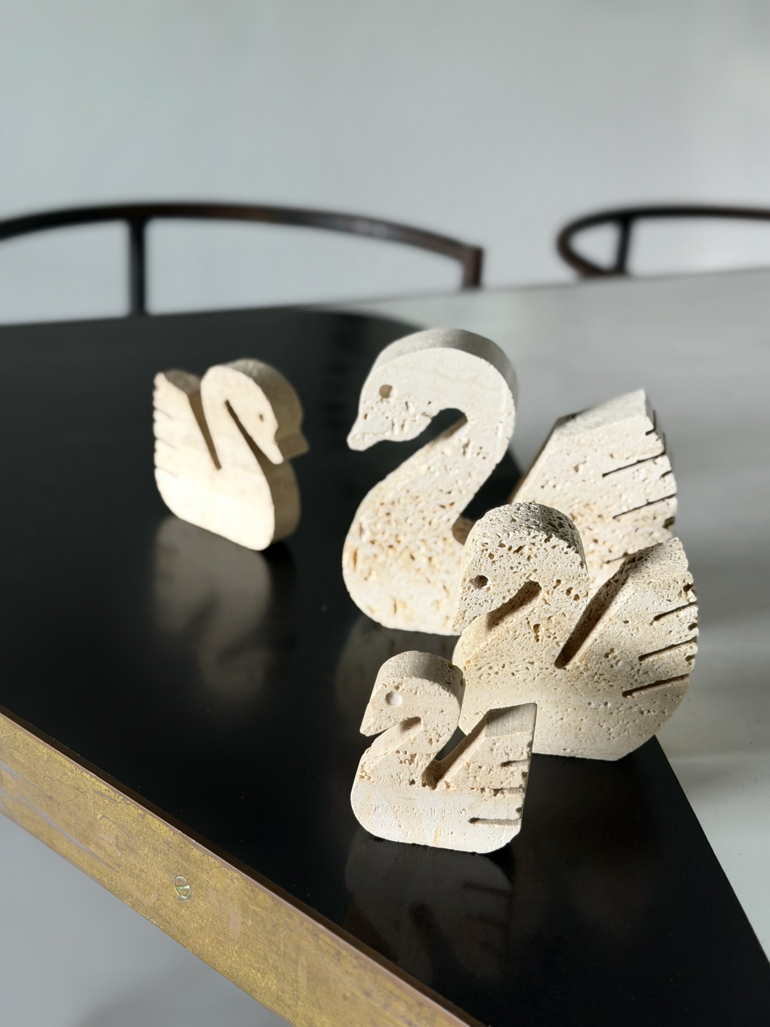 Travertine Ornaments with Three Swans by Enzo Mari for Mannelli Fratelli 1970s