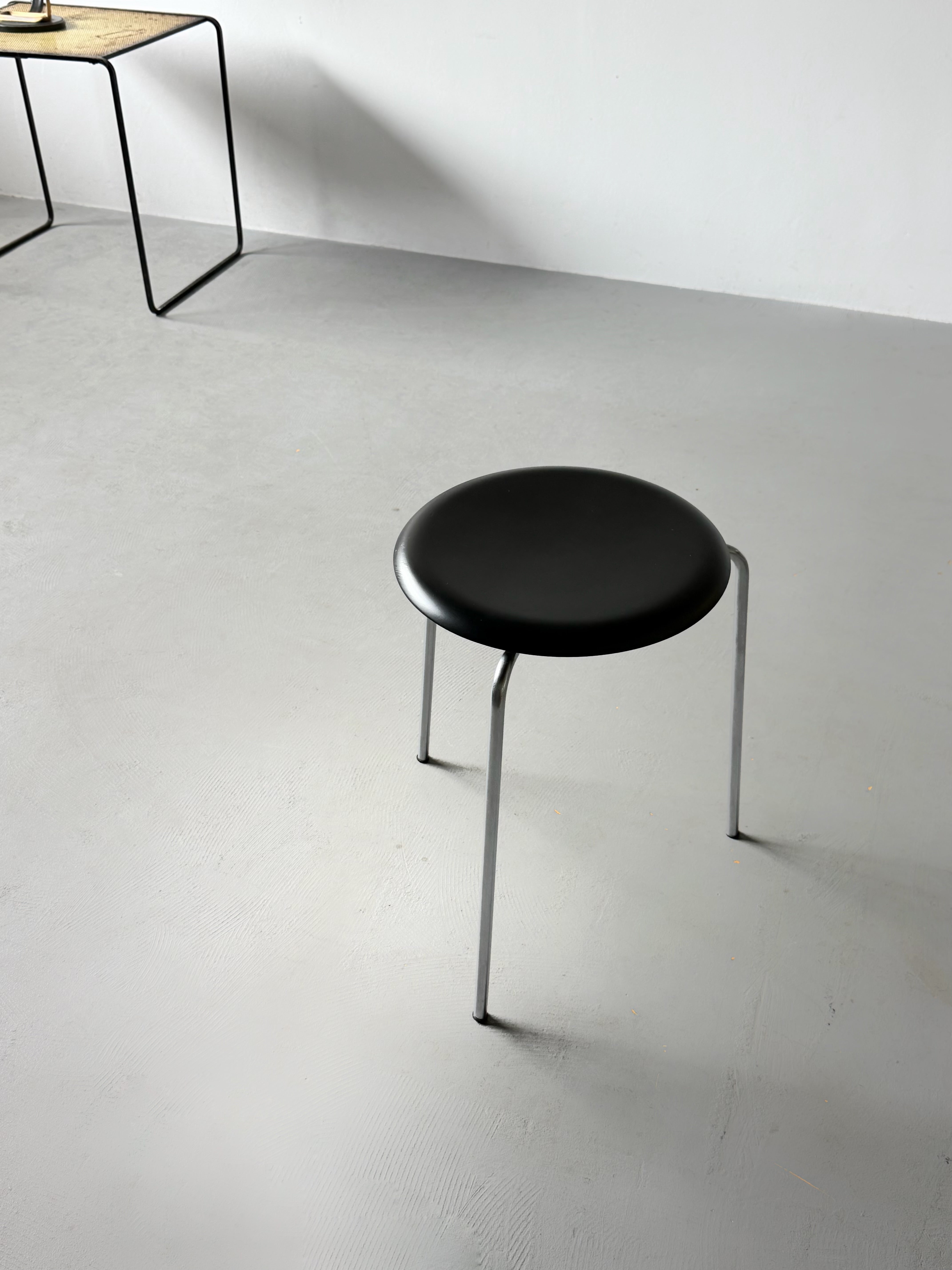 Dot stool model 3170 by Arne Jacobsen, Fritz Hansen 1960s