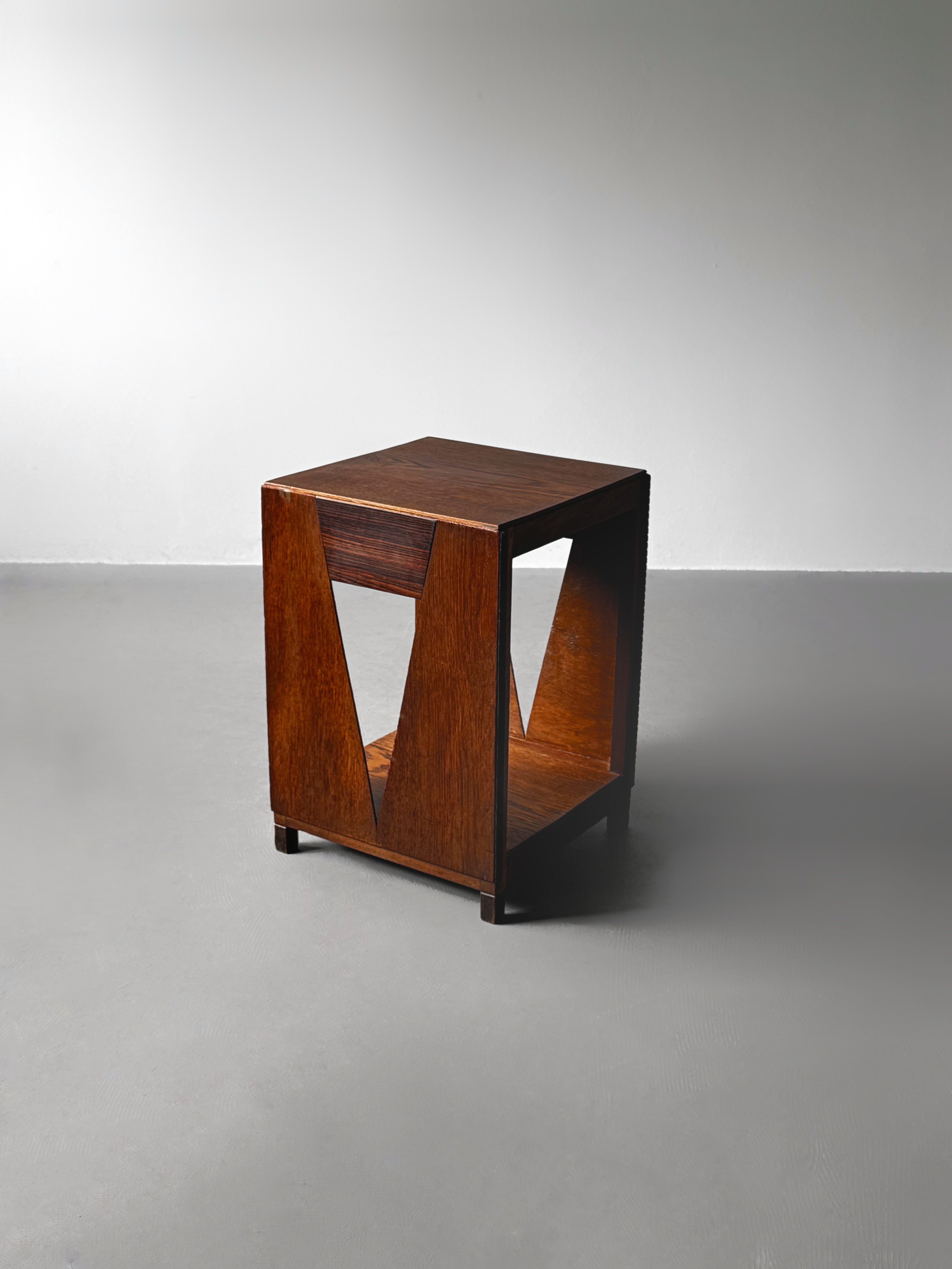 Dutch Art Deco modernist side table 1930s