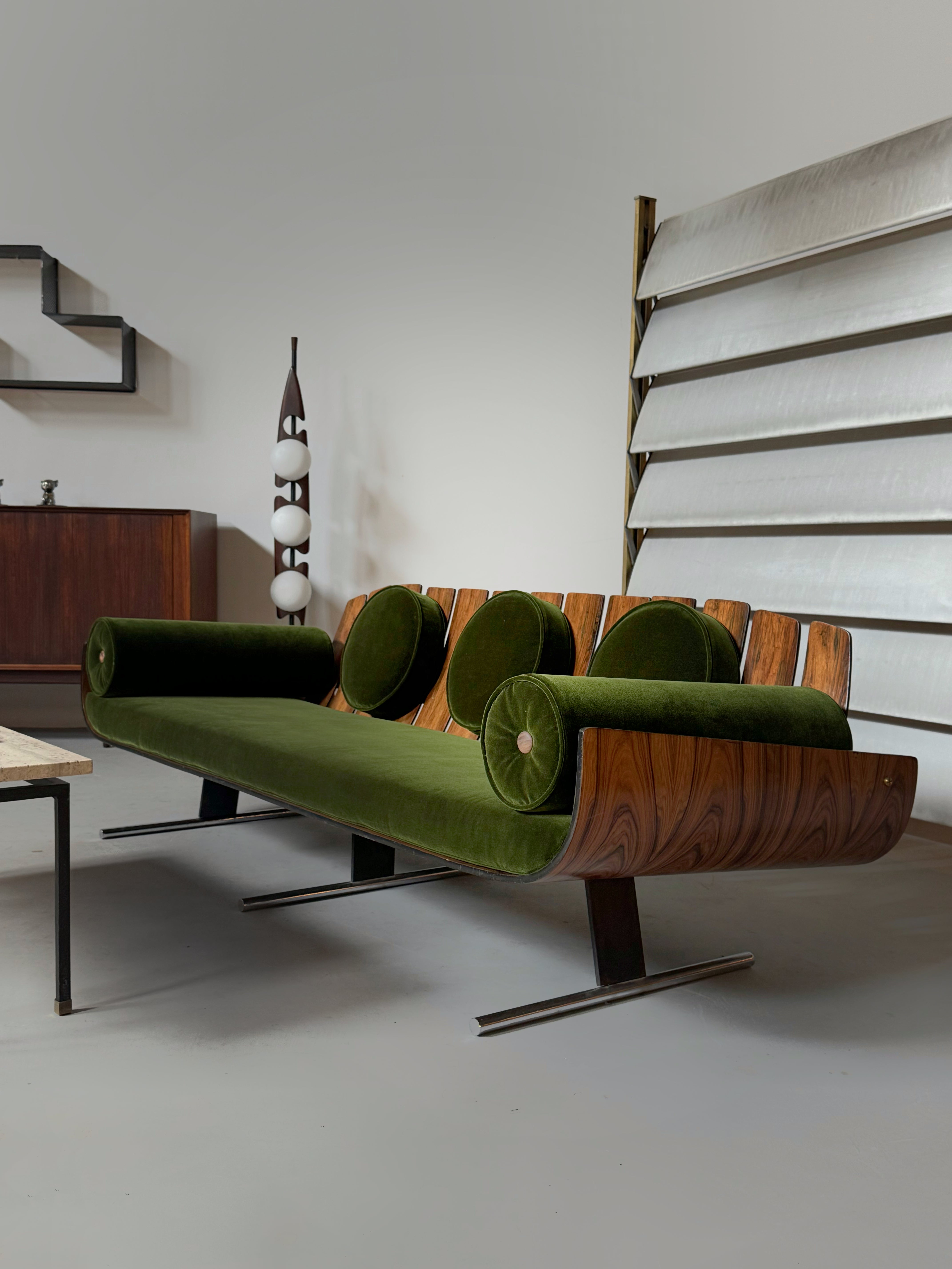 'Presidencial' Jacaranda Sofa by Jorge Zalszupin for L'Atelier, Brazil 1960s