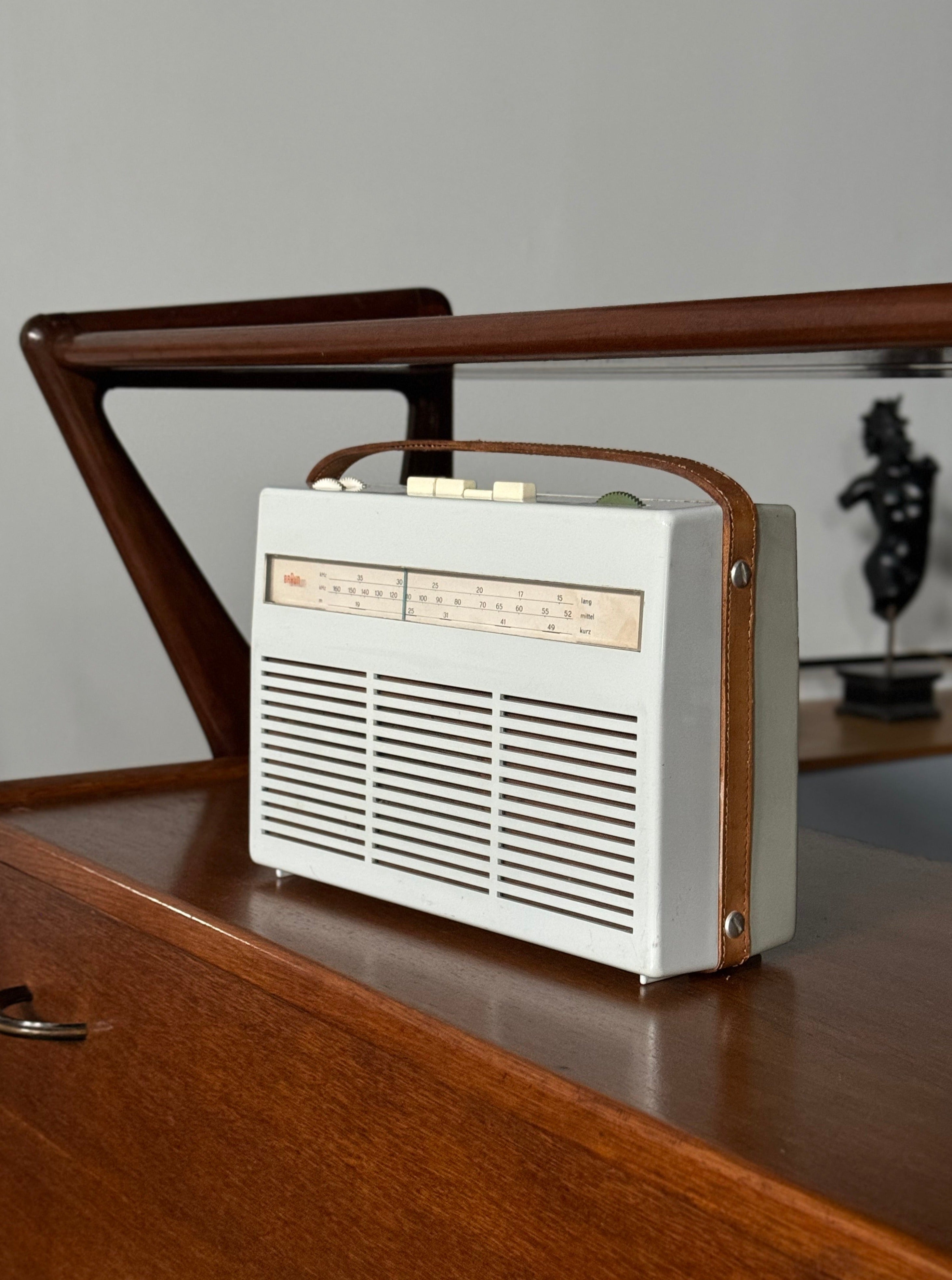 RADIO T22 by Dieter Rams, BRAUN Germany, 1960-62.