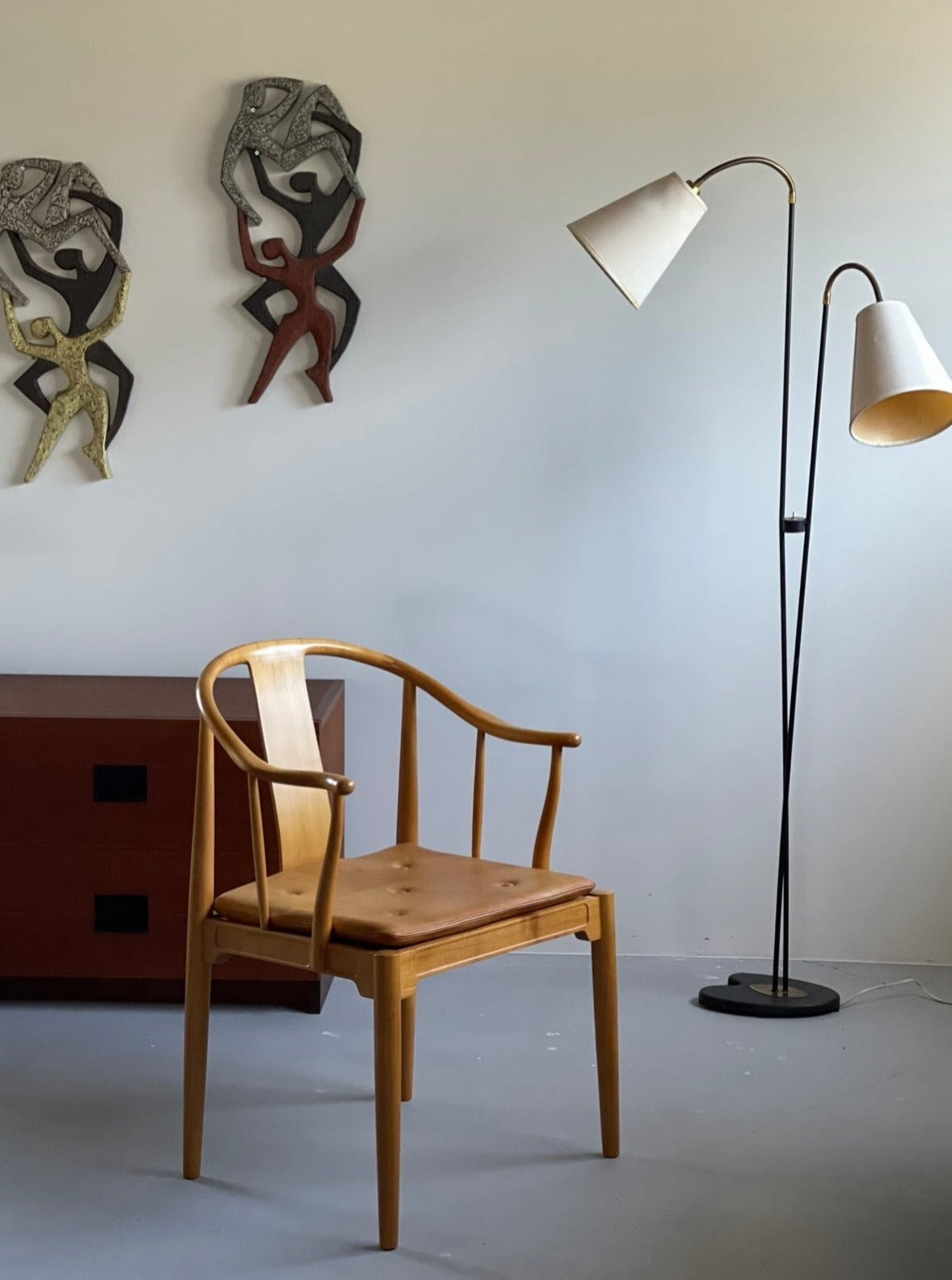Model 4283 China chair by Hans J. Wegner