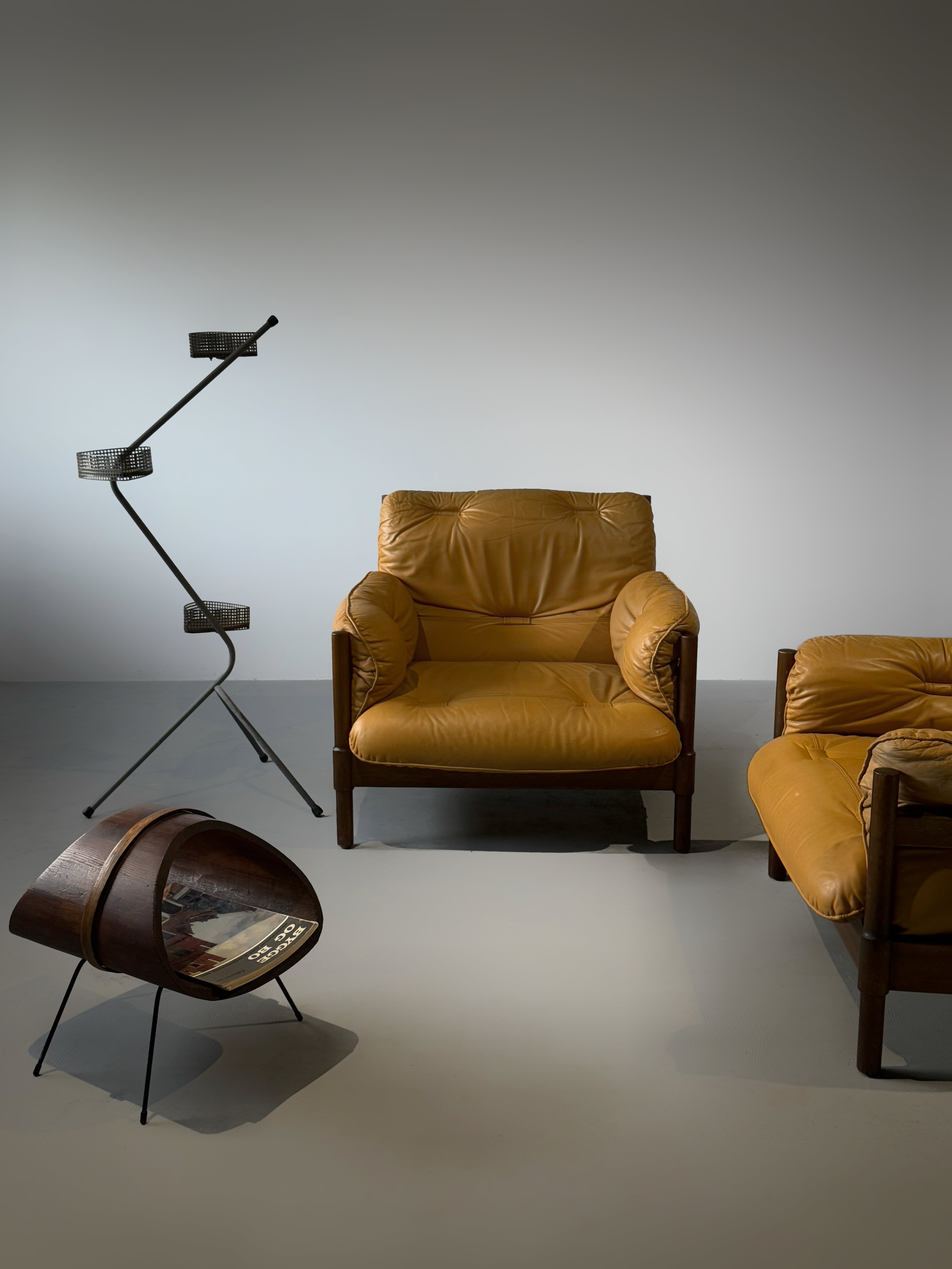 Armchair in Leather and Jatoba Wood, Brazil 1970s