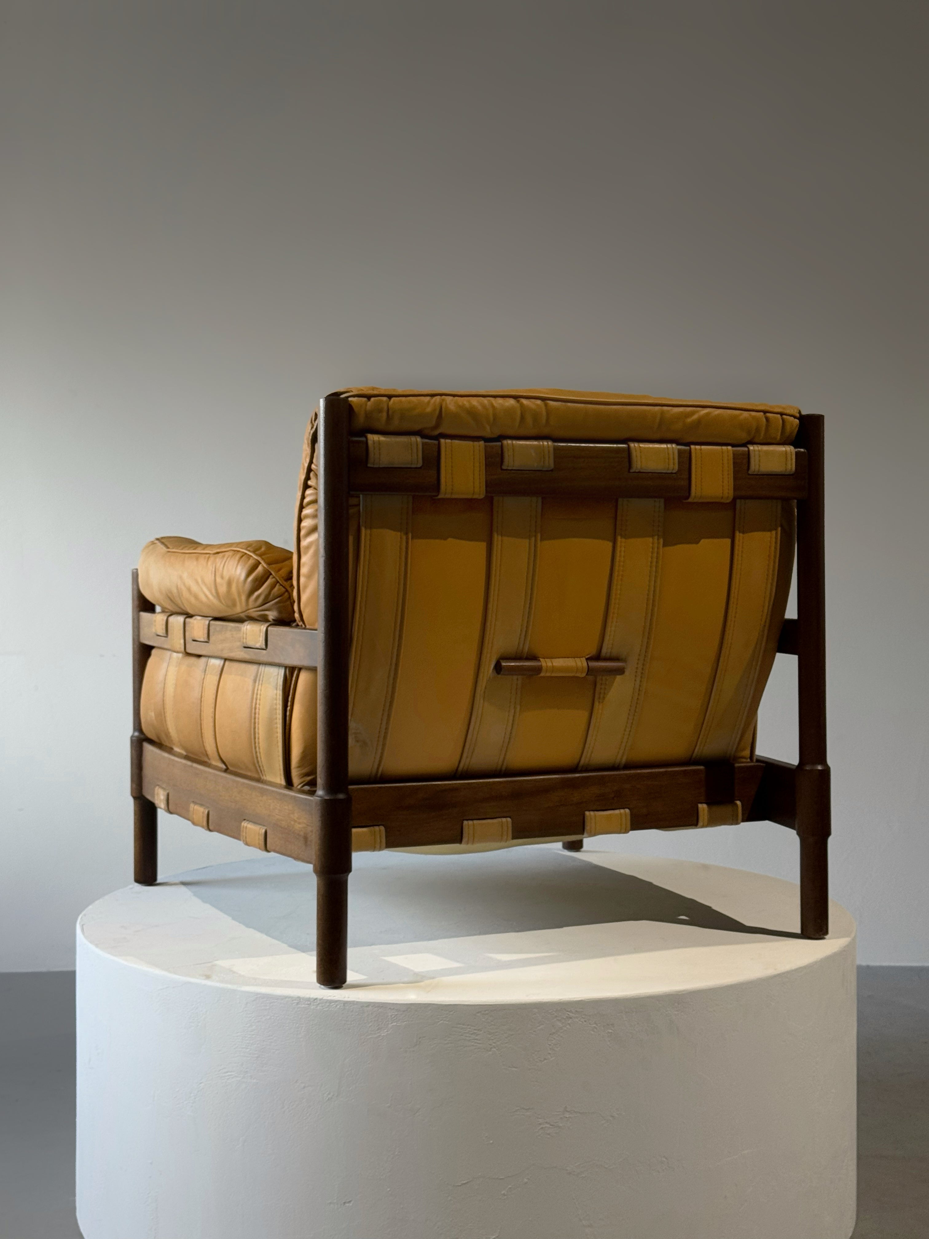 Armchair in Leather and Jatoba Wood, Brazil 1970s