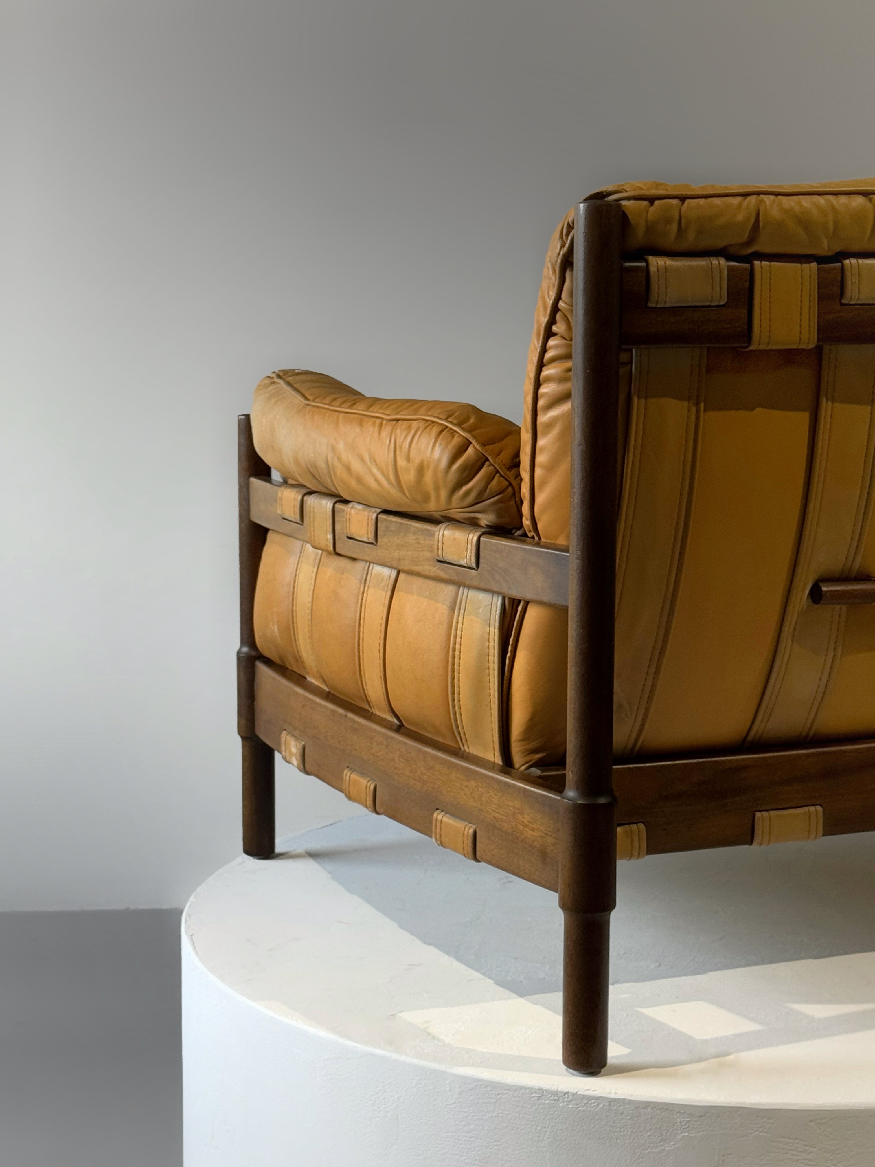 Armchair in Leather and Jatoba Wood, Brazil 1970s