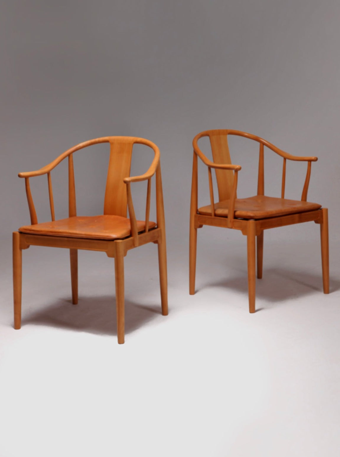 Model 4283 China chair by Hans J. Wegner