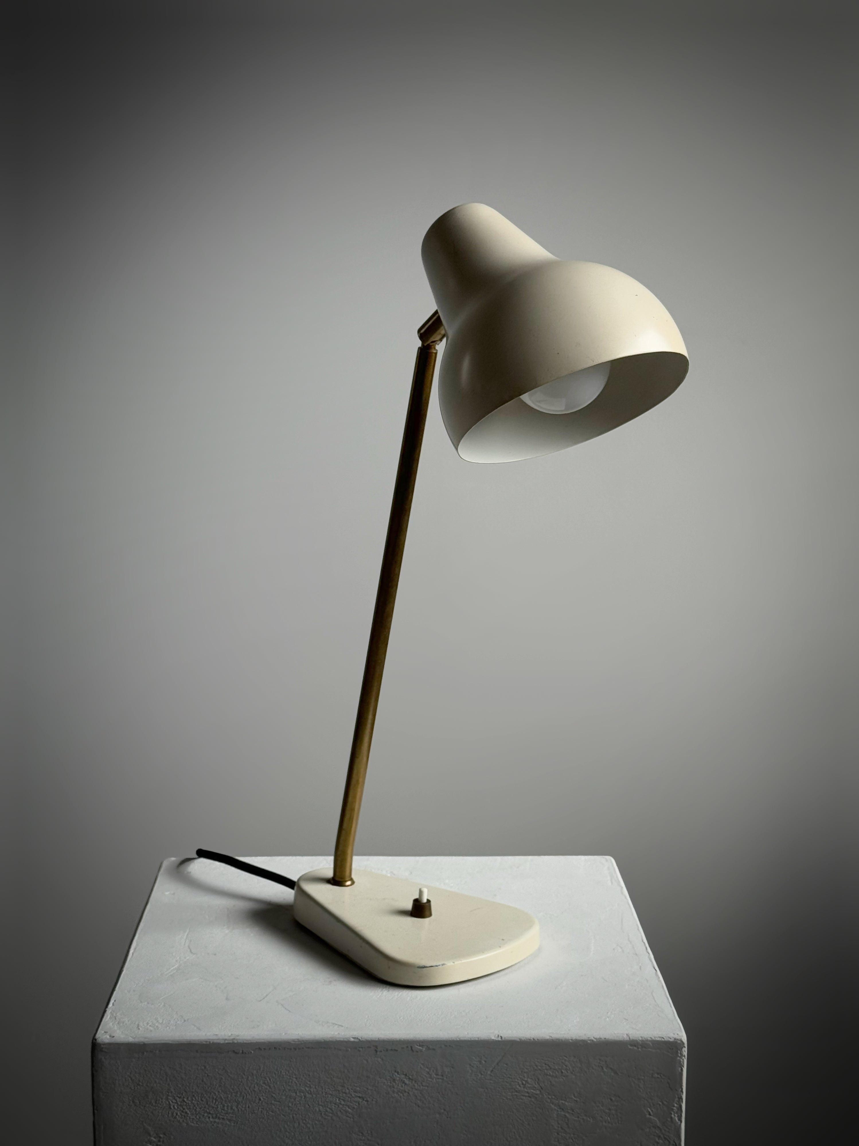 Early VL38 Table or Desk-Lamp, Vilhelm Lauritzen for Louis Poulsen, Denmark 1950