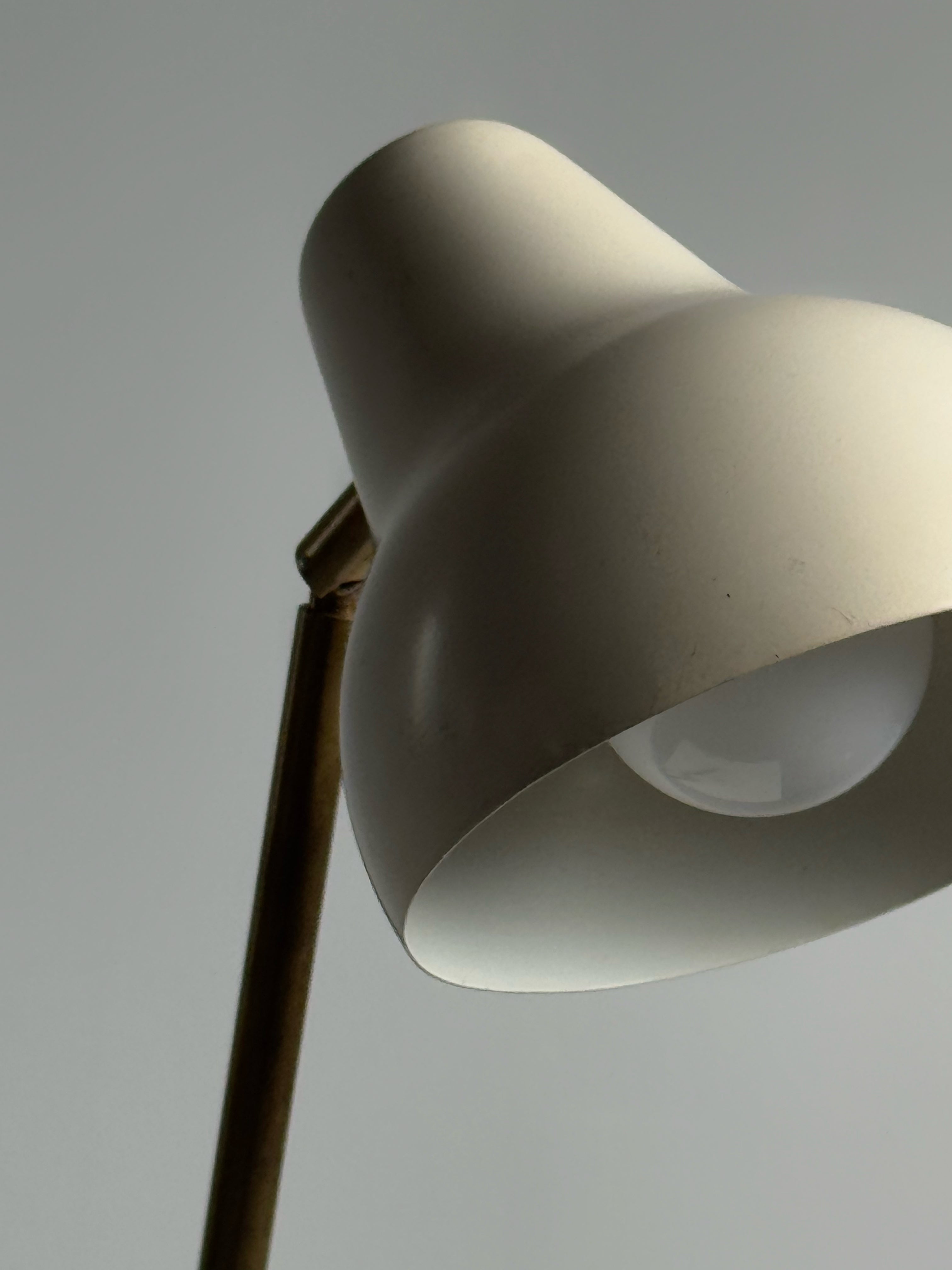 Early VL38 Table or Desk-Lamp, Vilhelm Lauritzen for Louis Poulsen, Denmark 1950