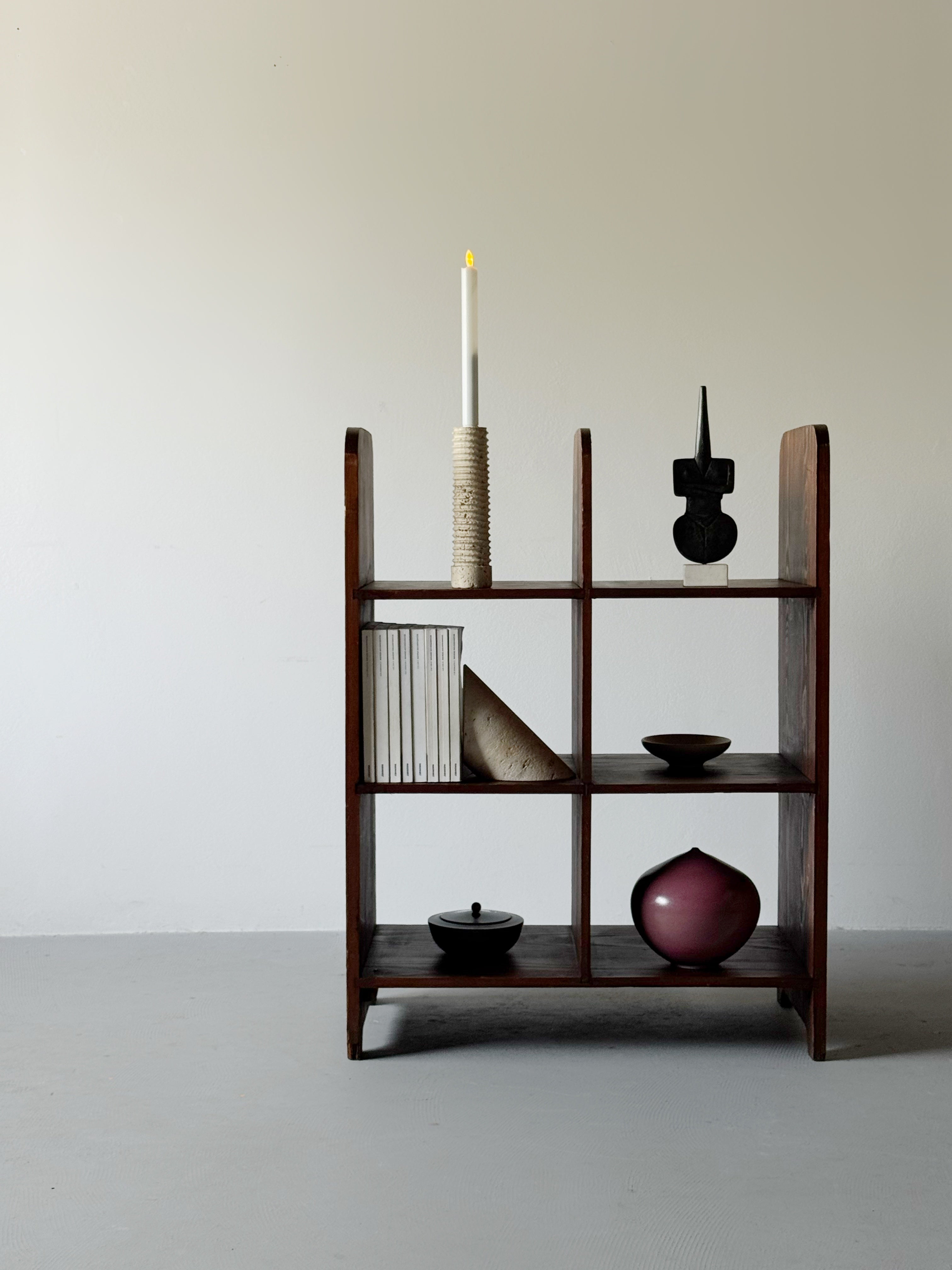 French Shelf 1940s