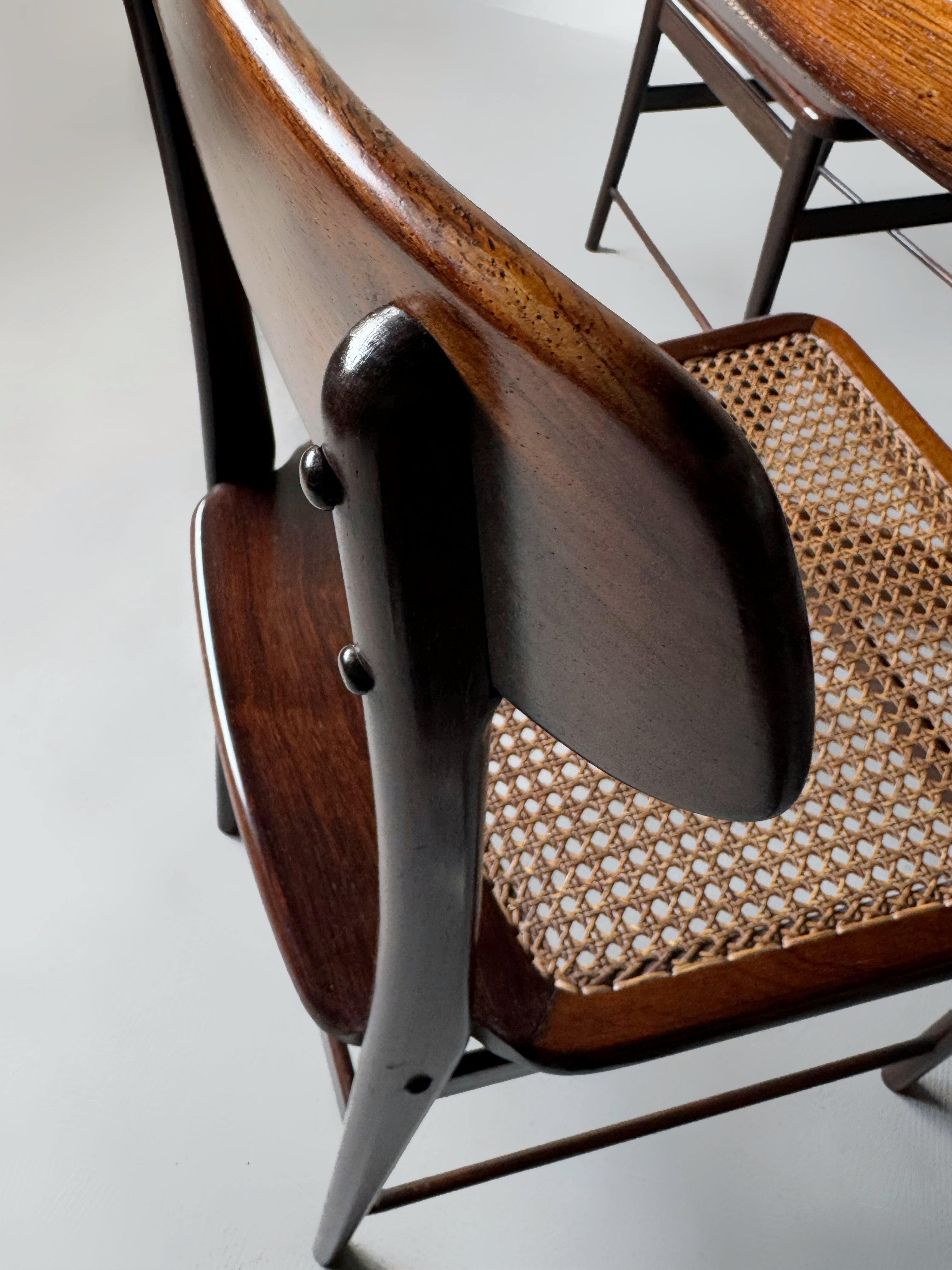 "Alex" Round Dining Table and ”Lucio” chairs by Sergio Rodrigues, Brazil 1960