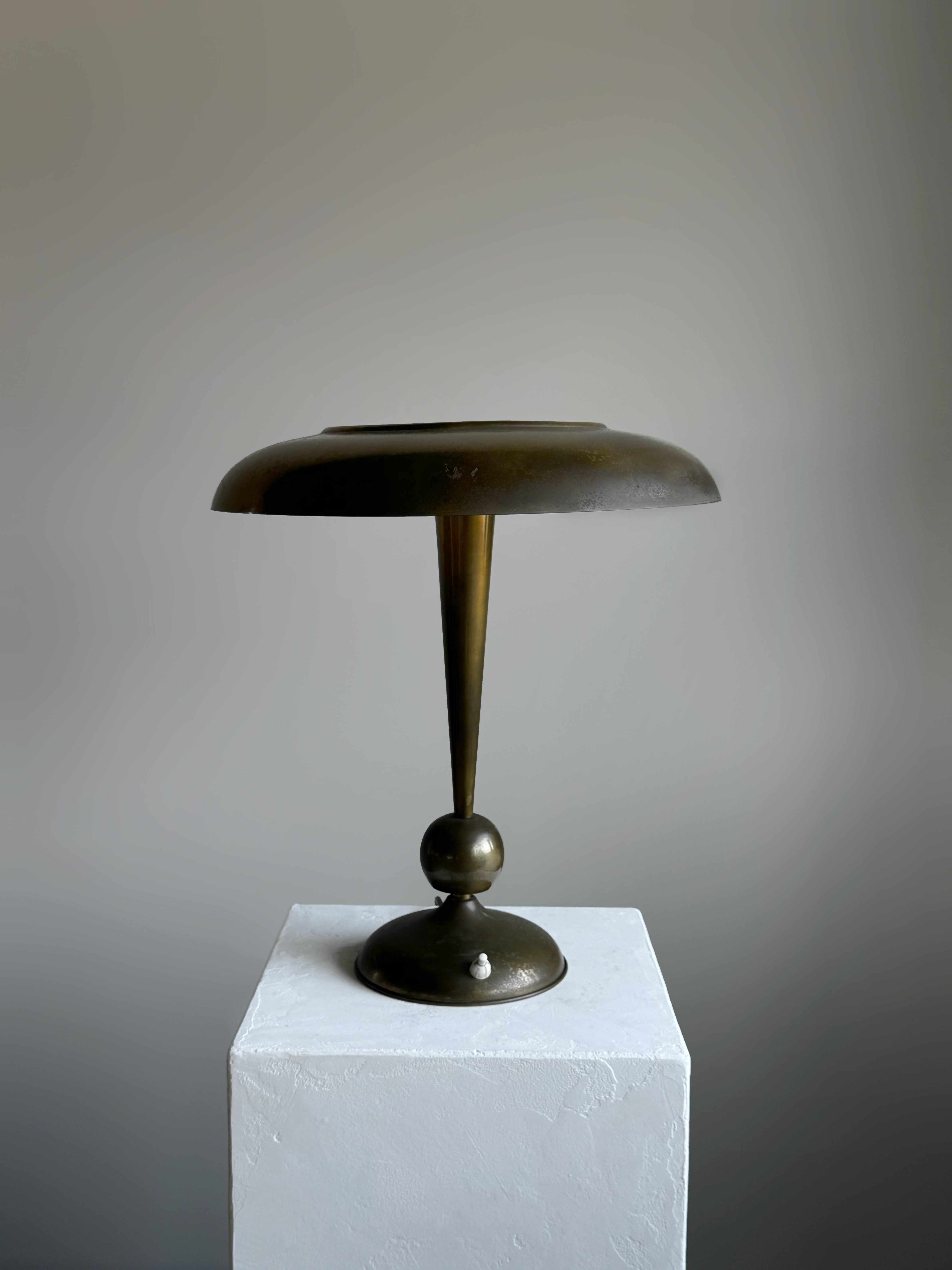 Italian Table Lamp in Brass by Oscar Torlasco for Lumi, 1950s
