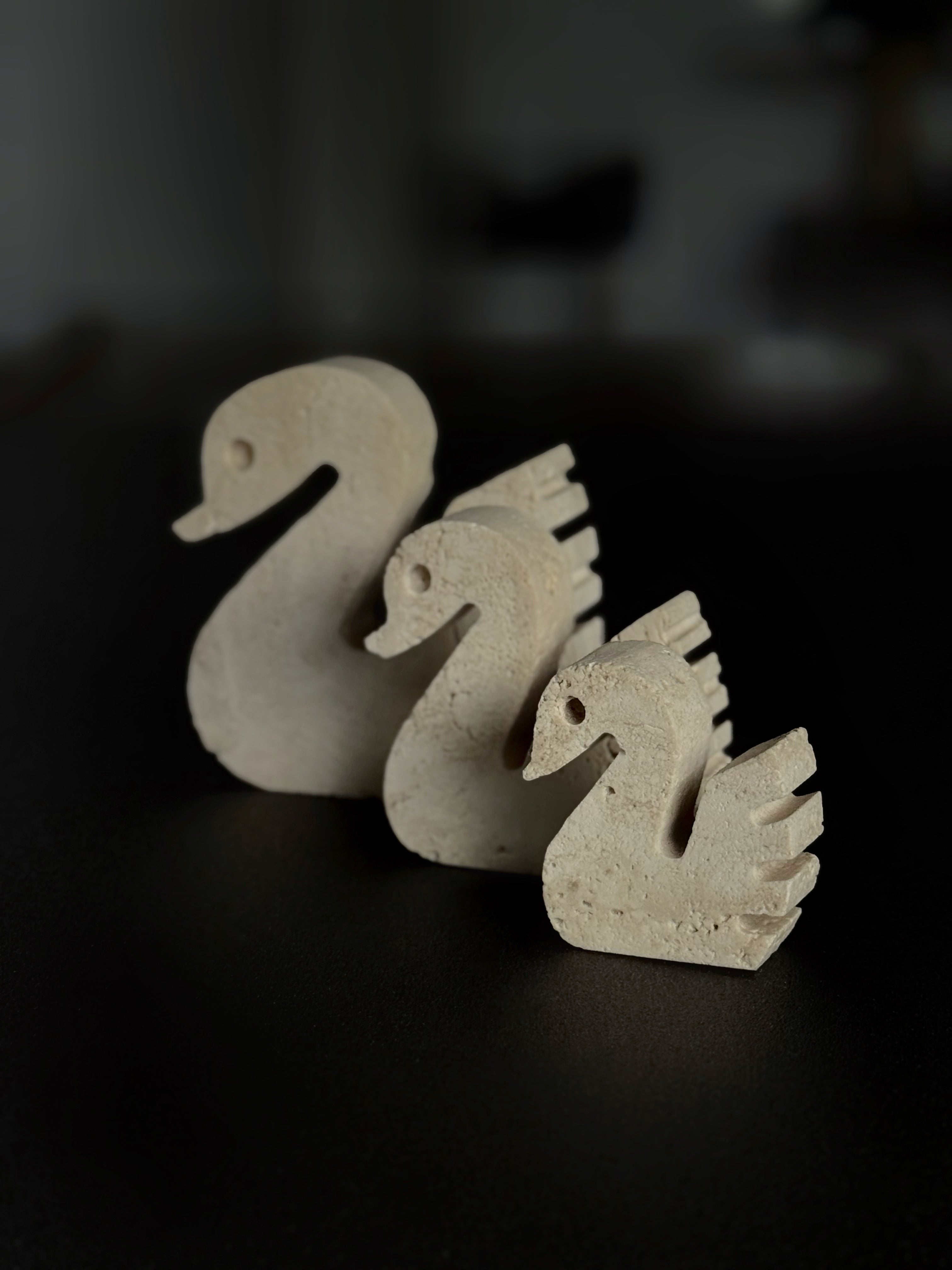 Travertine Ornaments with Three Swans by Enzo Mari for Mannelli Fratelli 1970s