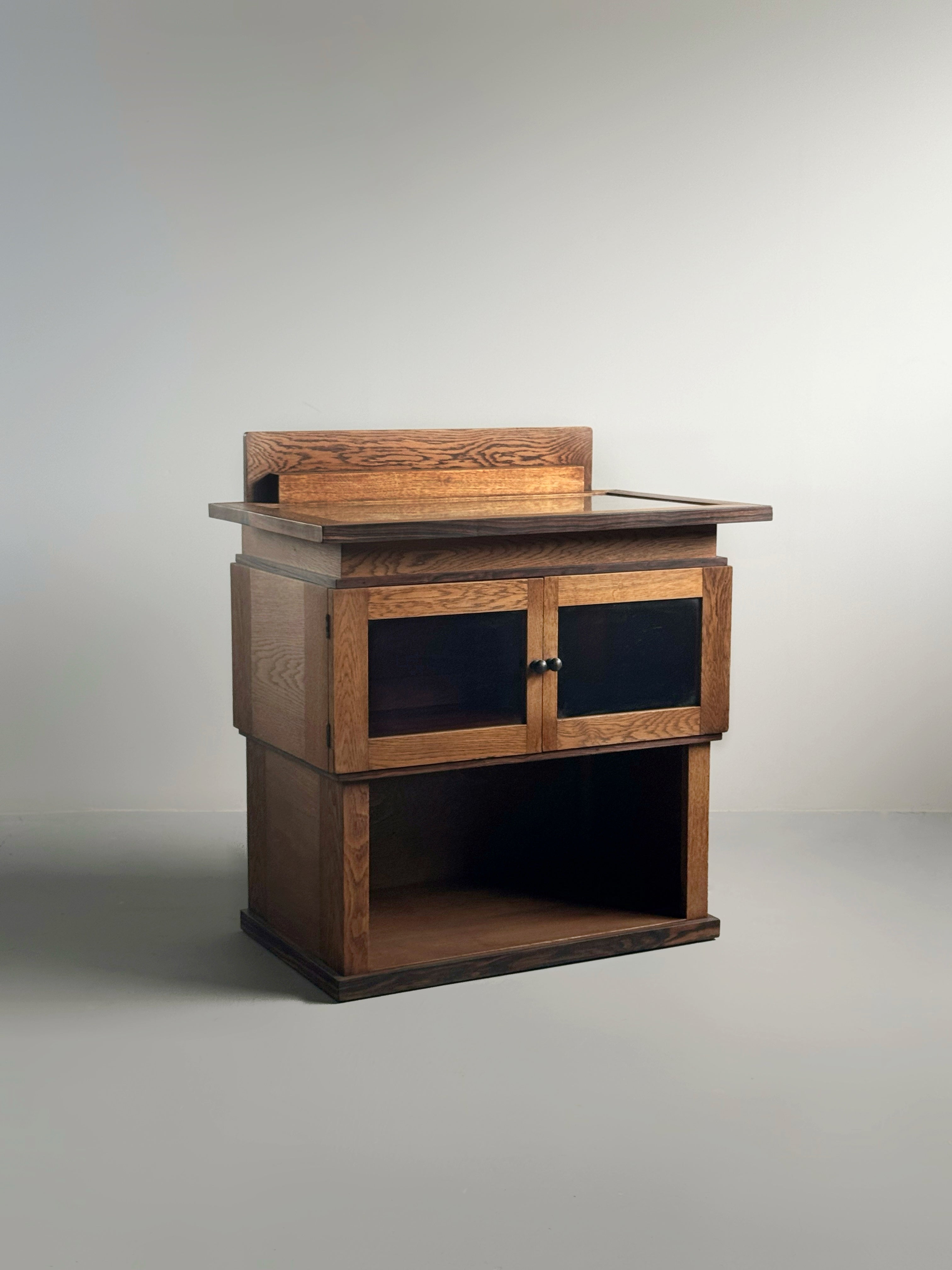 The Hague School / Art Deco Display Cabinet in Oak, The Netherland 1930s
