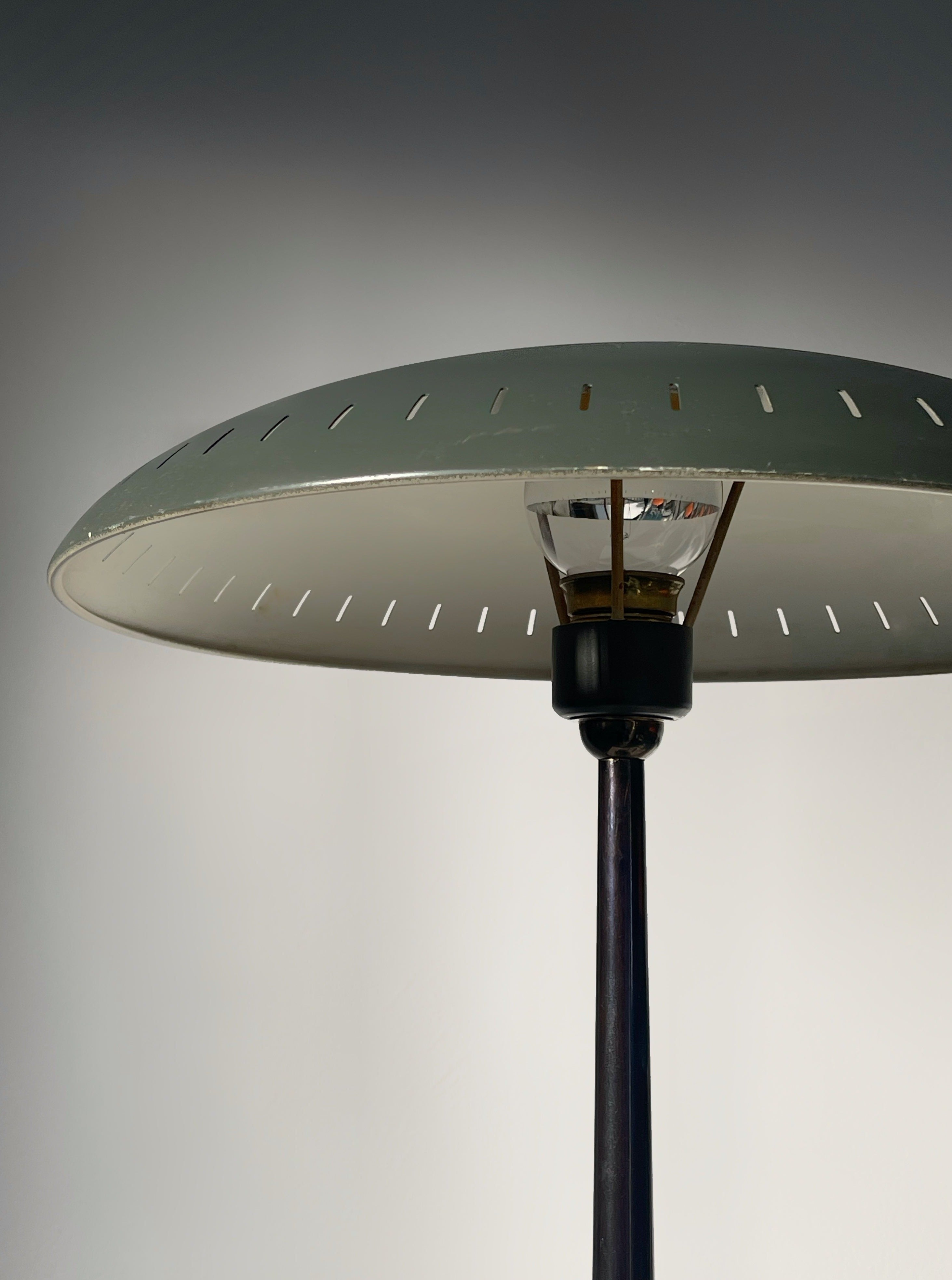 'Senior' Desk Lamp by Louis Kalff