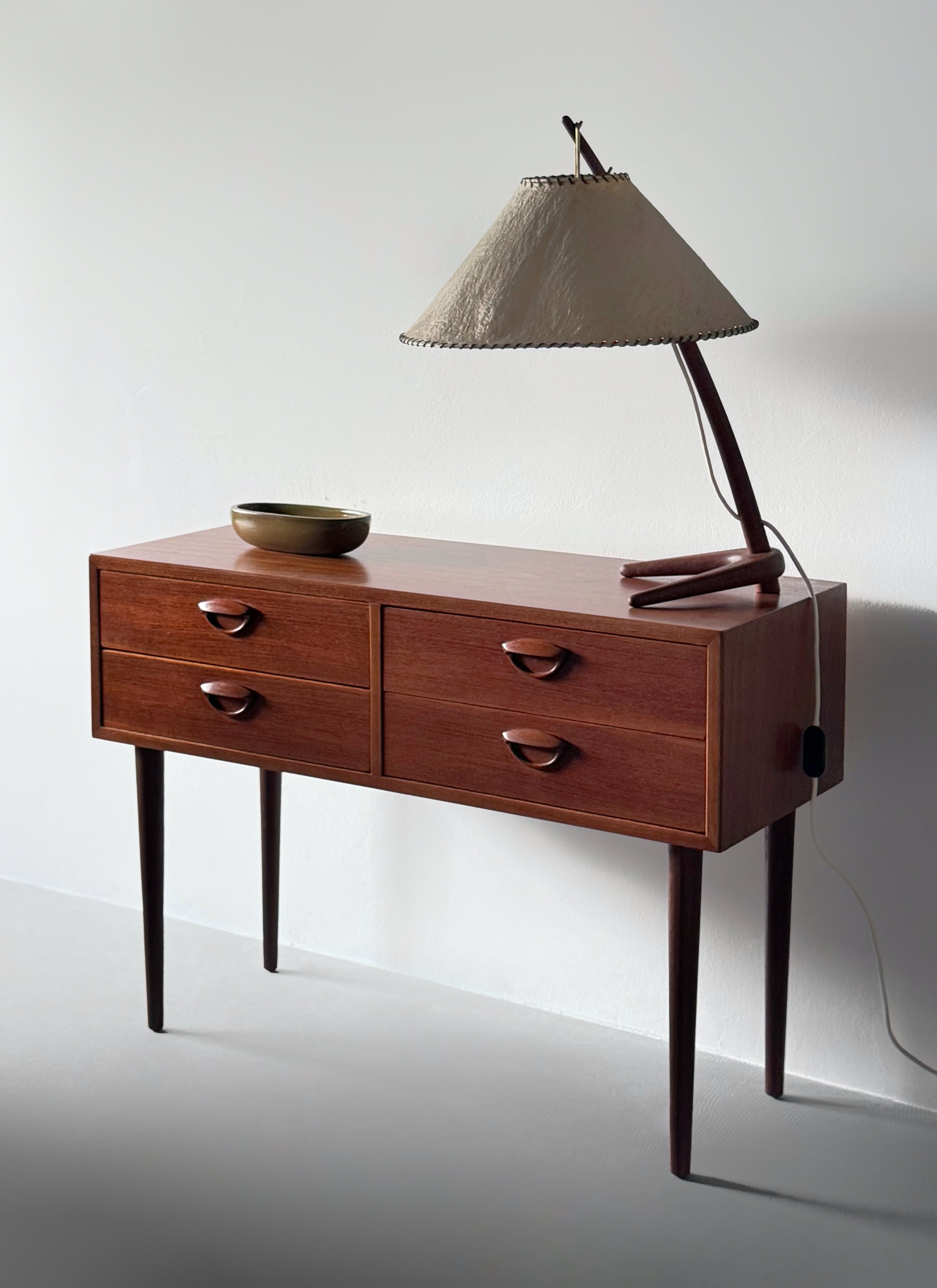 CHEST OF DRAWERS BY KAI KRISTIANSEN FOR FELDBALLES MØBELFABRIK IN DENMARK