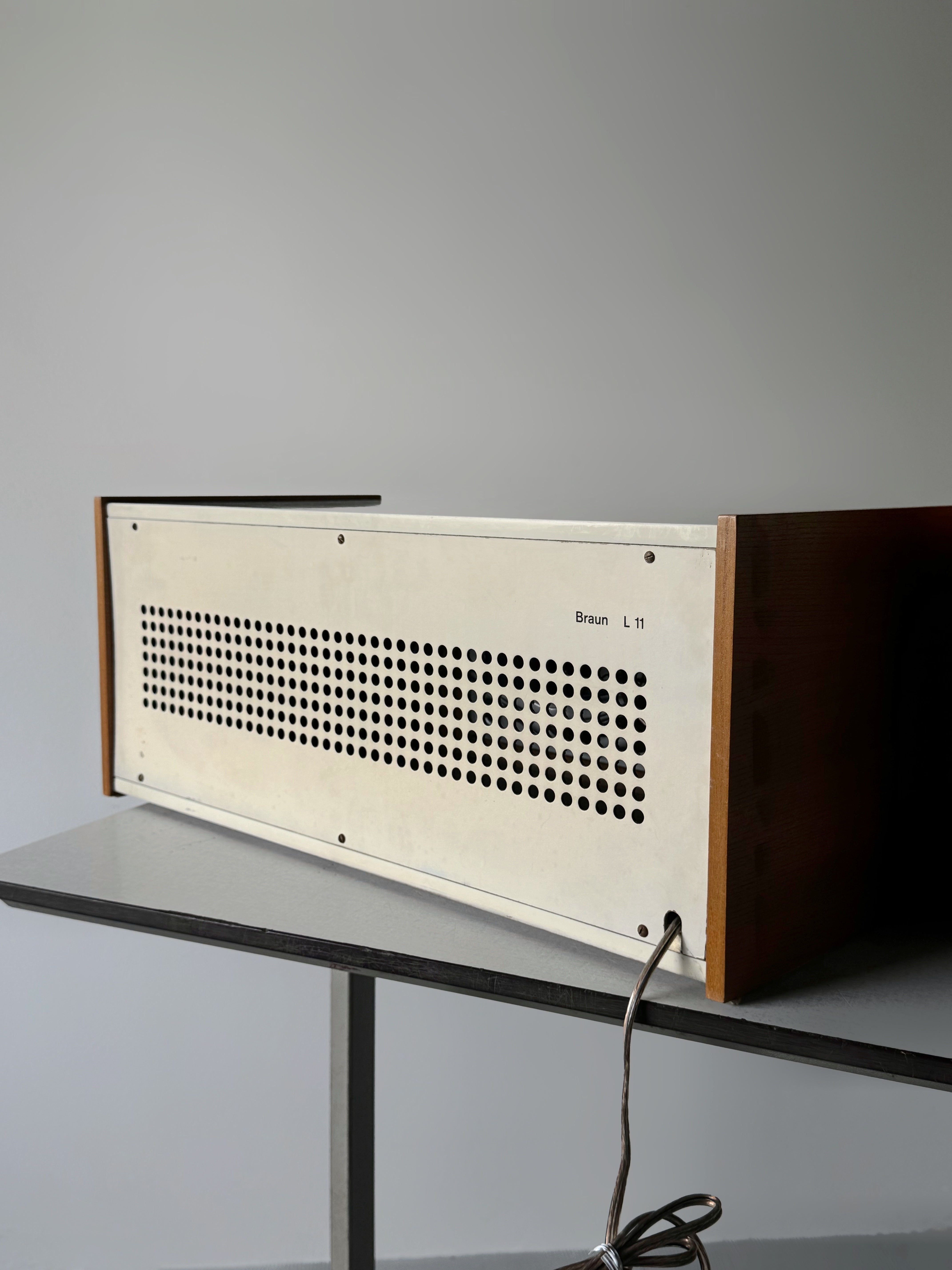 Atelier 1-81 audio system by Dieter Rams for Braun 1960s