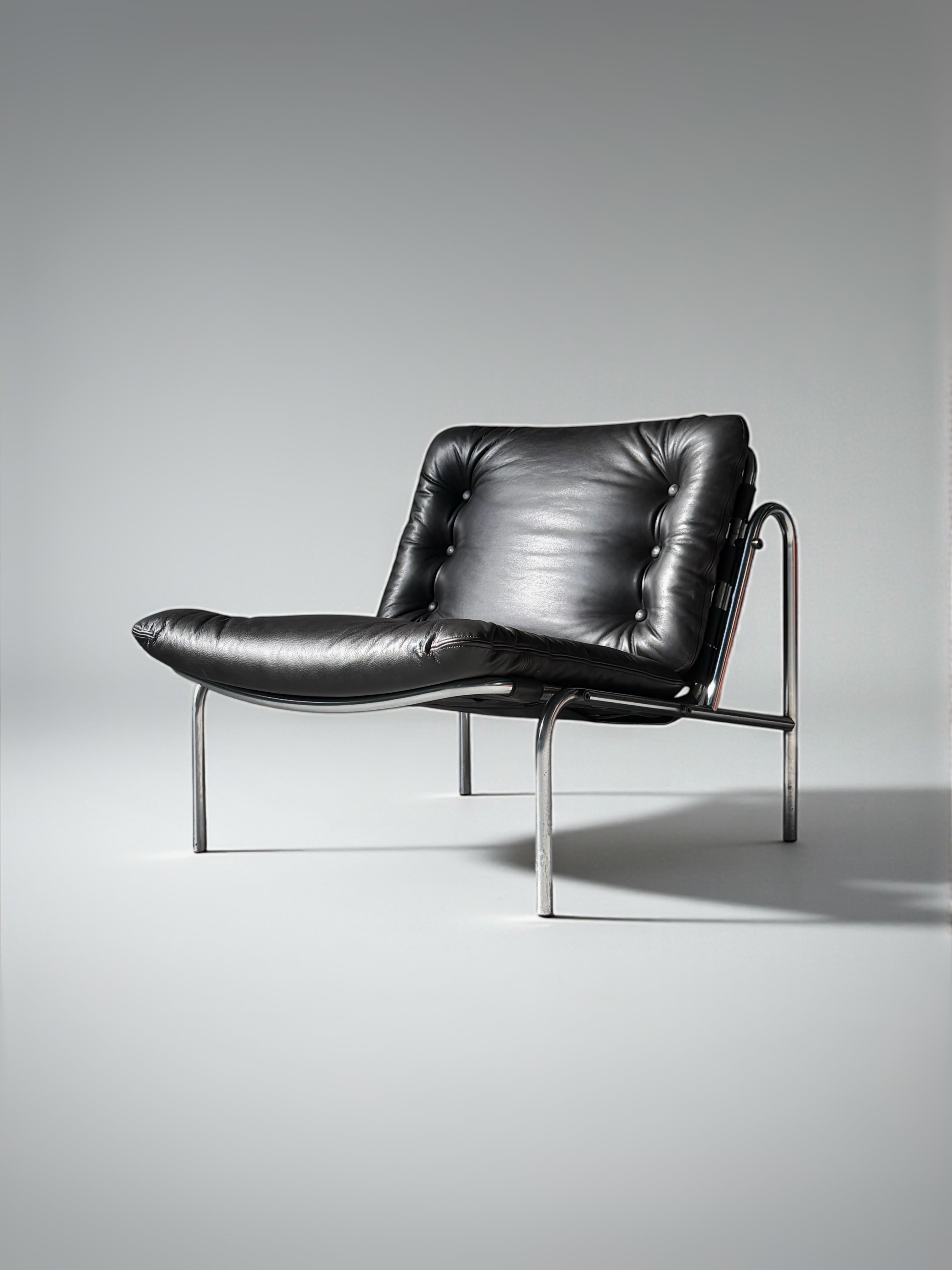 Osaka lounge chair by Martin Visser for ’t Spectrum