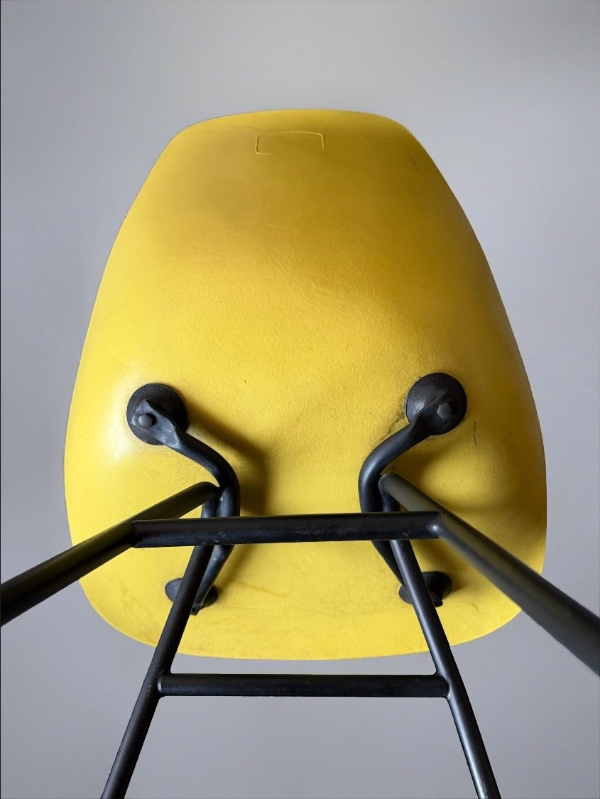 Coccinelle chair with compass legs by René-Jean Caillette for Steiner, France 1958