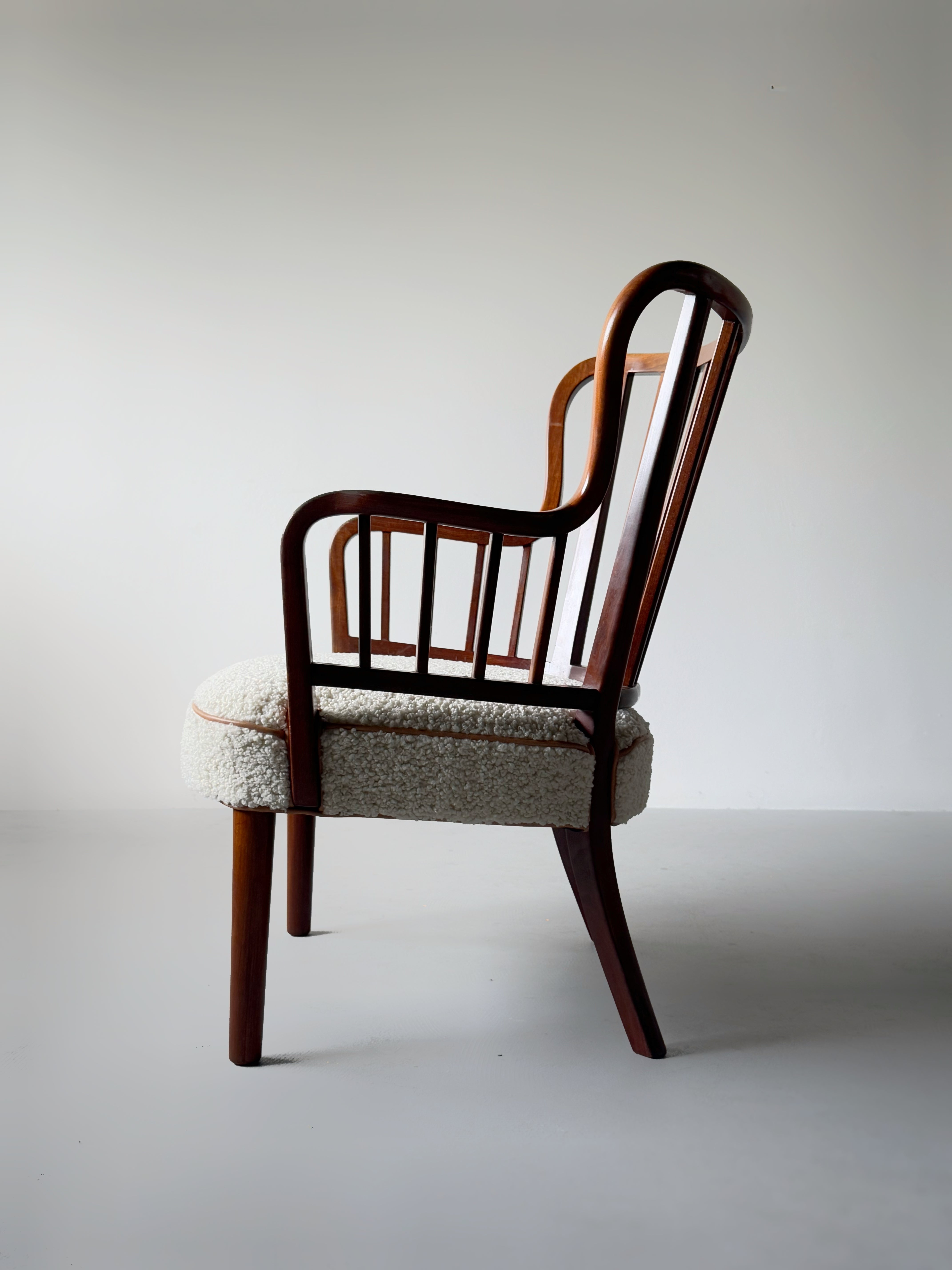 Danish cabinetmaker armchair in Cuban mahogany　　　　　