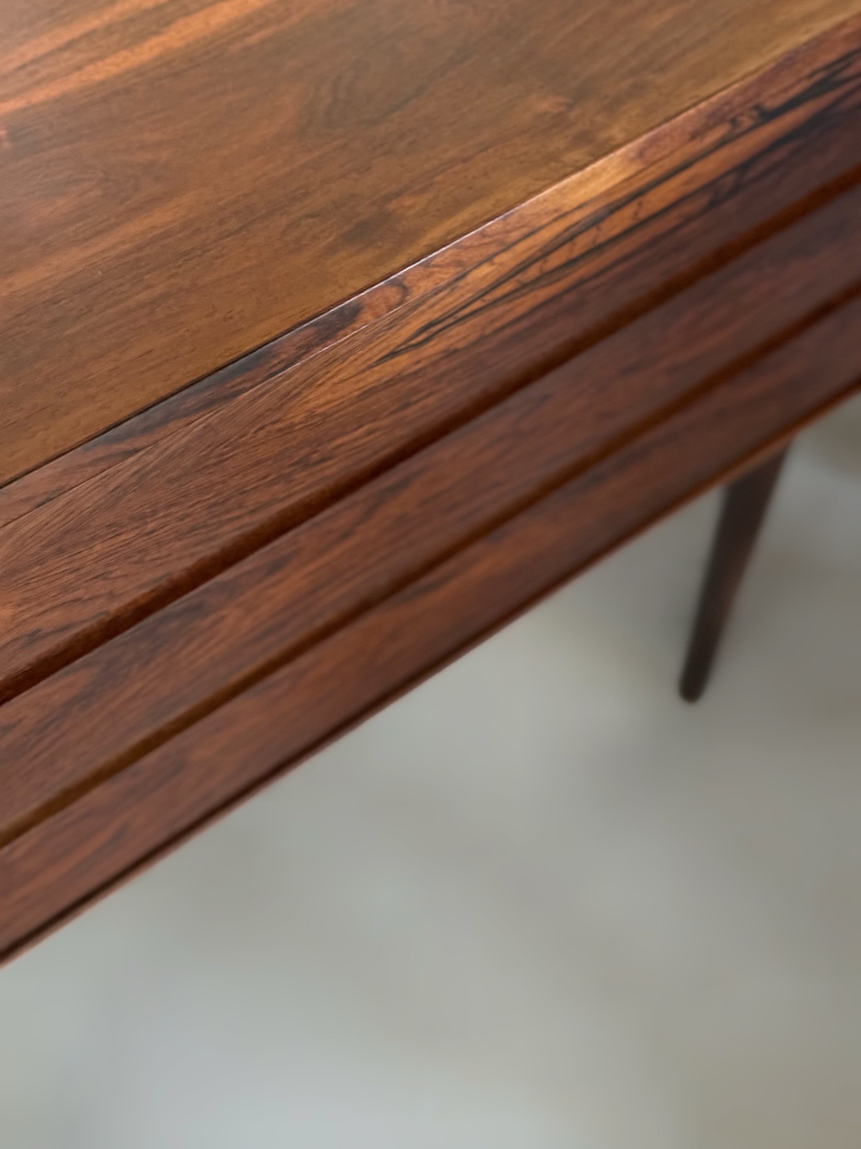 Small Chest of Drawers in rosewood