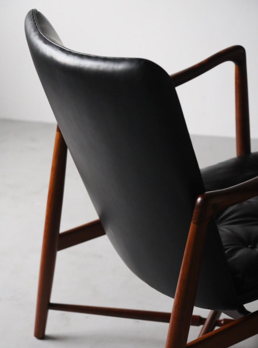 BO59 fireplace chair in rosewood by Finn Juhl