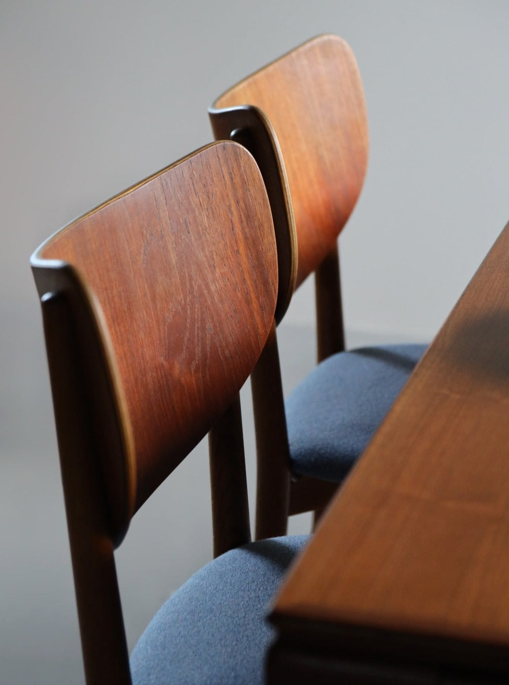 Dining chair in teak & oak by Eva & Niles Koppell