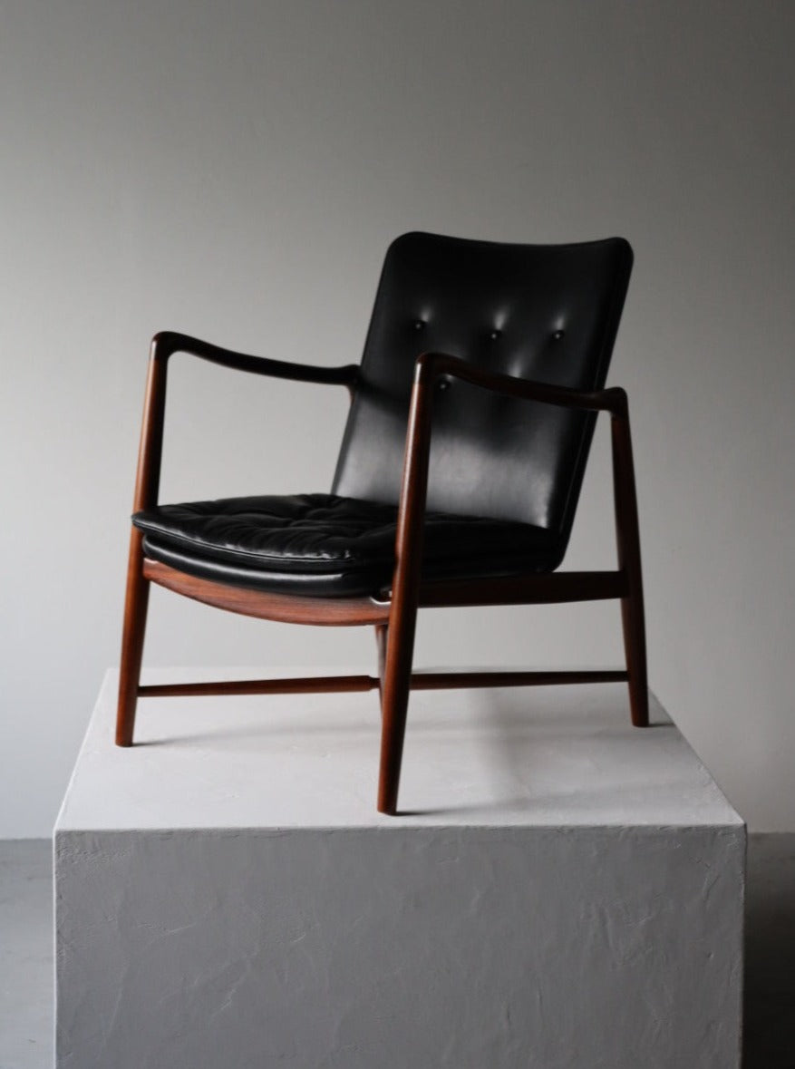 BO59 fireplace chair in rosewood by Finn Juhl