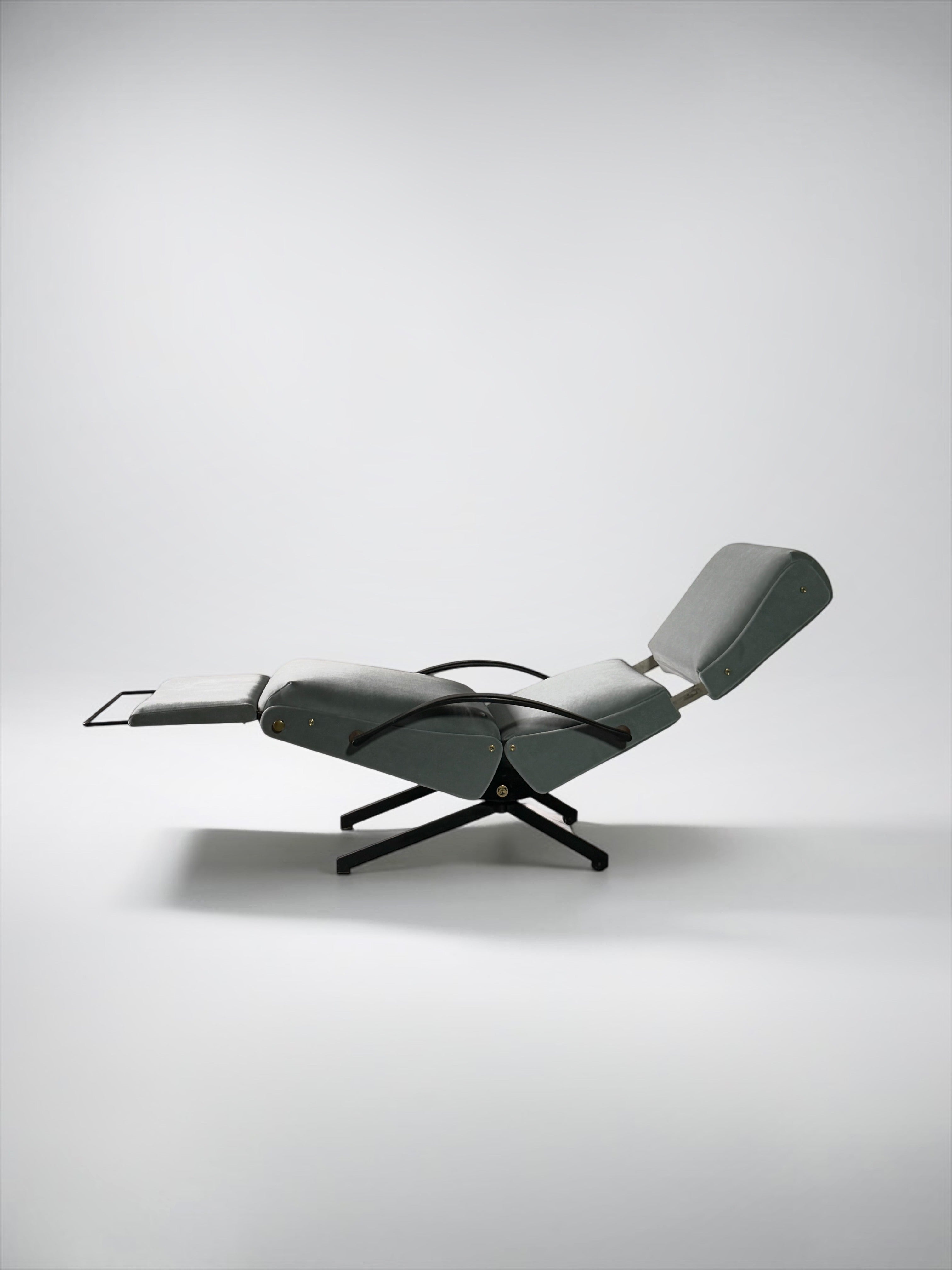 P40 Lounge Chair by Osvaldo Borsani for Tecno, Italy 1960s