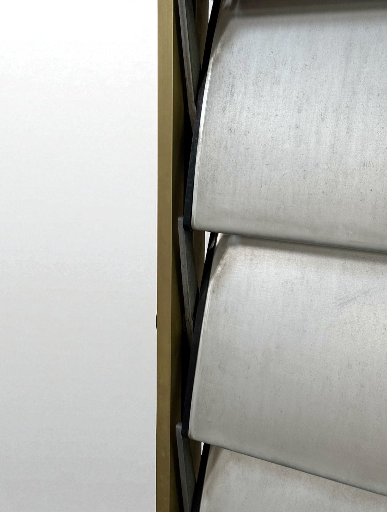 Aluminium Sun Shutter by Jean Prouvé, France 1960s　　