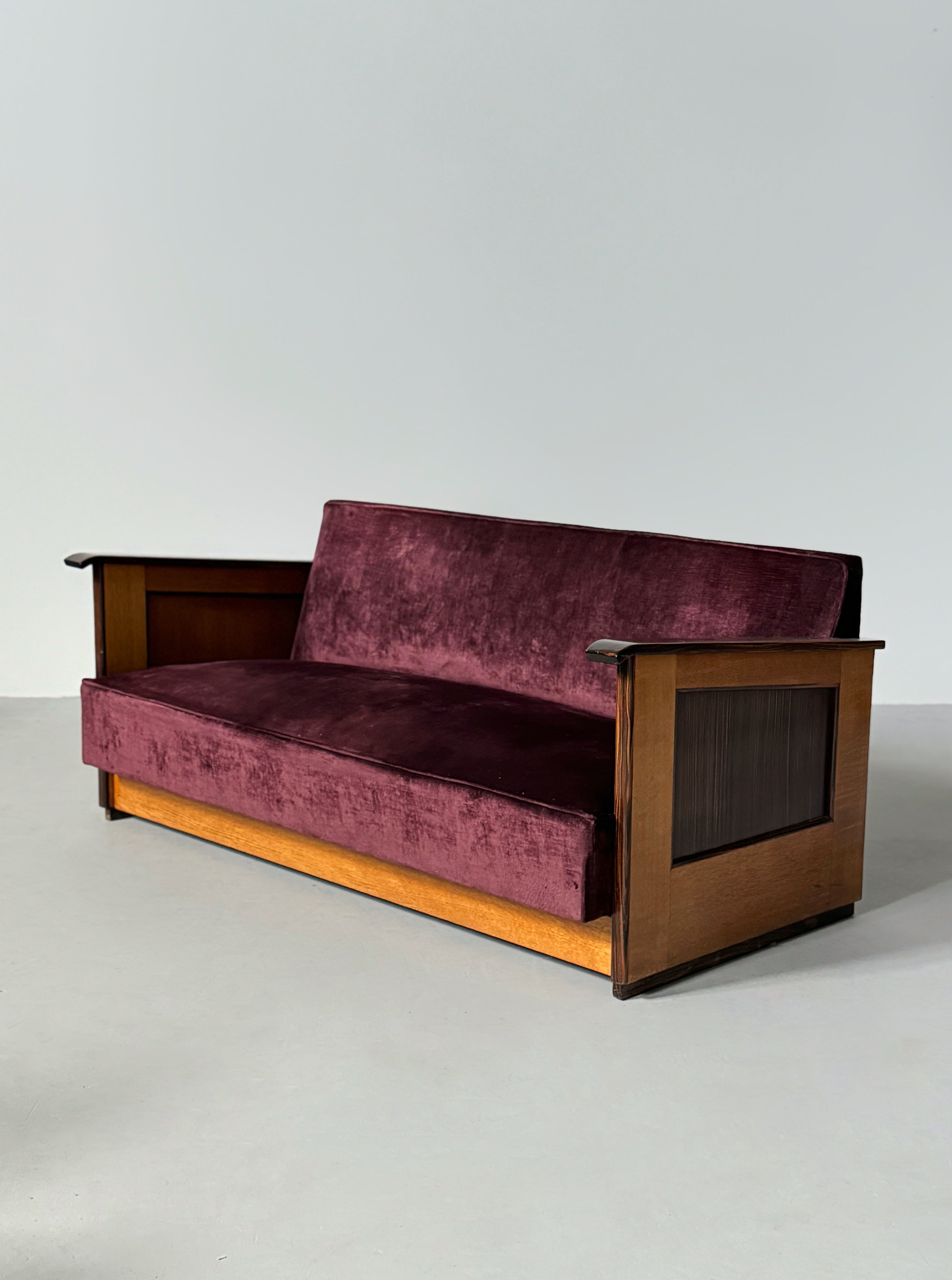 Haagse School sofa produced by H. Pander & Zn