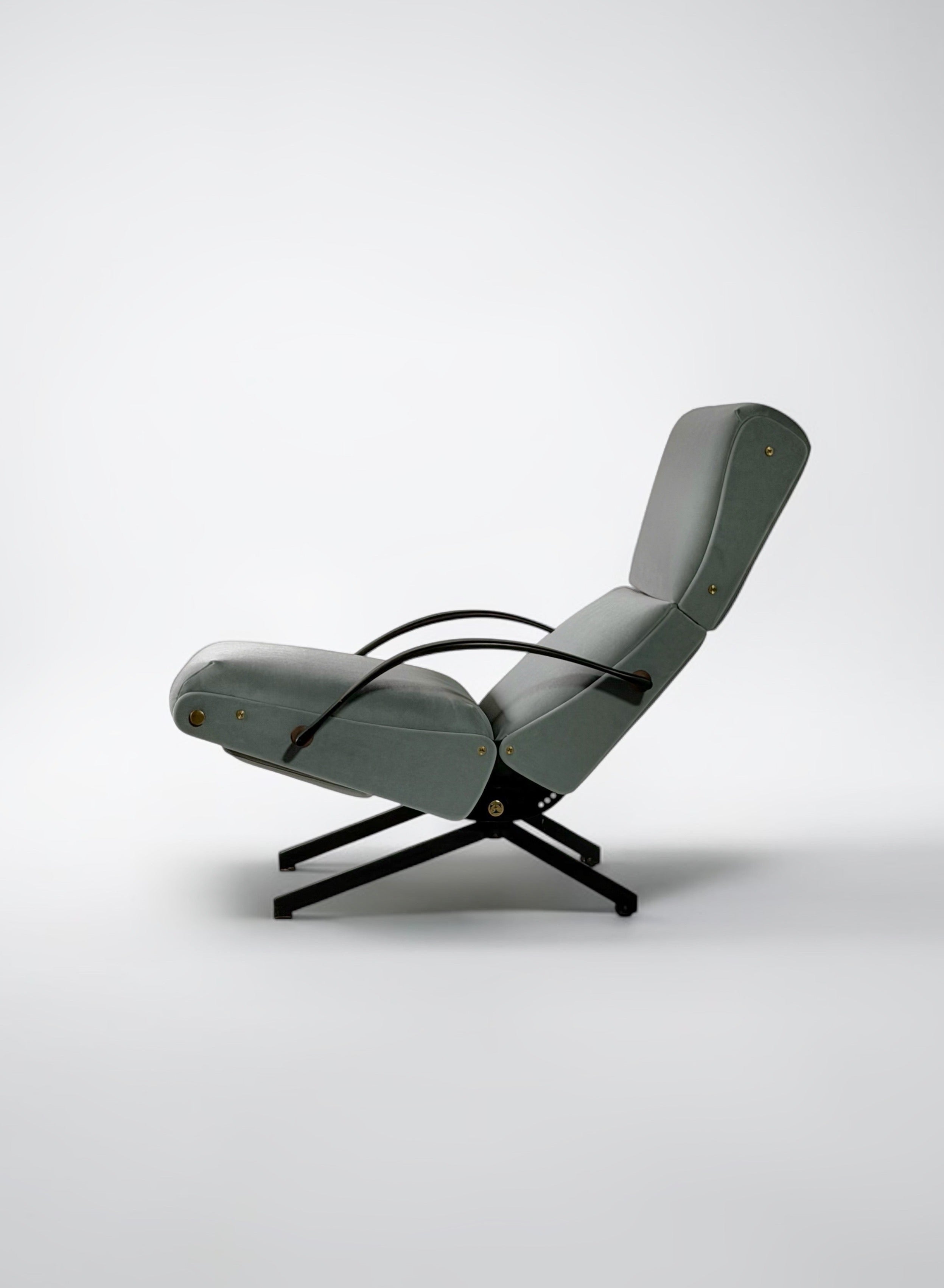 P40 Lounge Chair by Osvaldo Borsani for Tecno, Italy 1960s