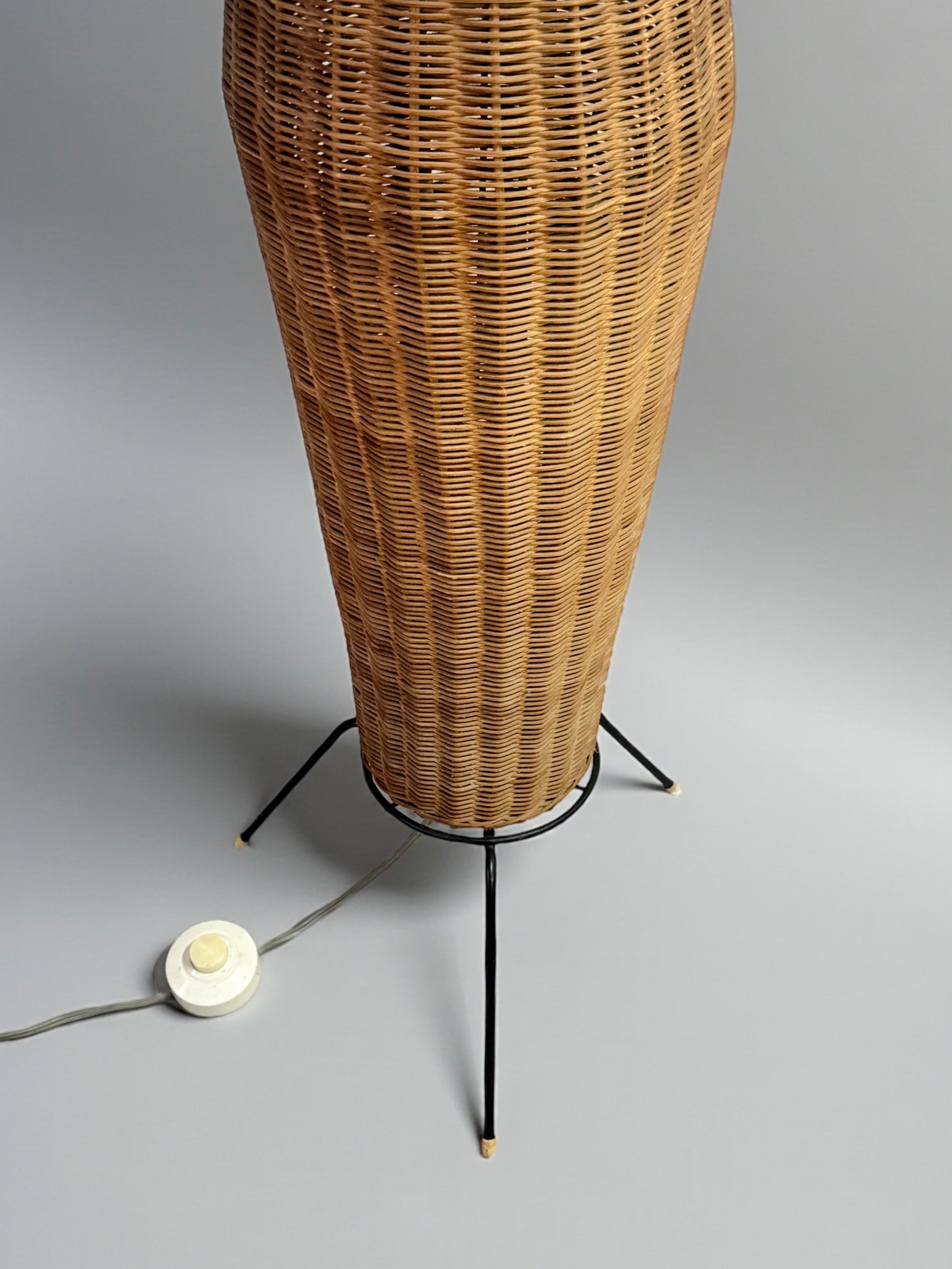 Tripod floor lamp with woven rattan basket, France 1950s