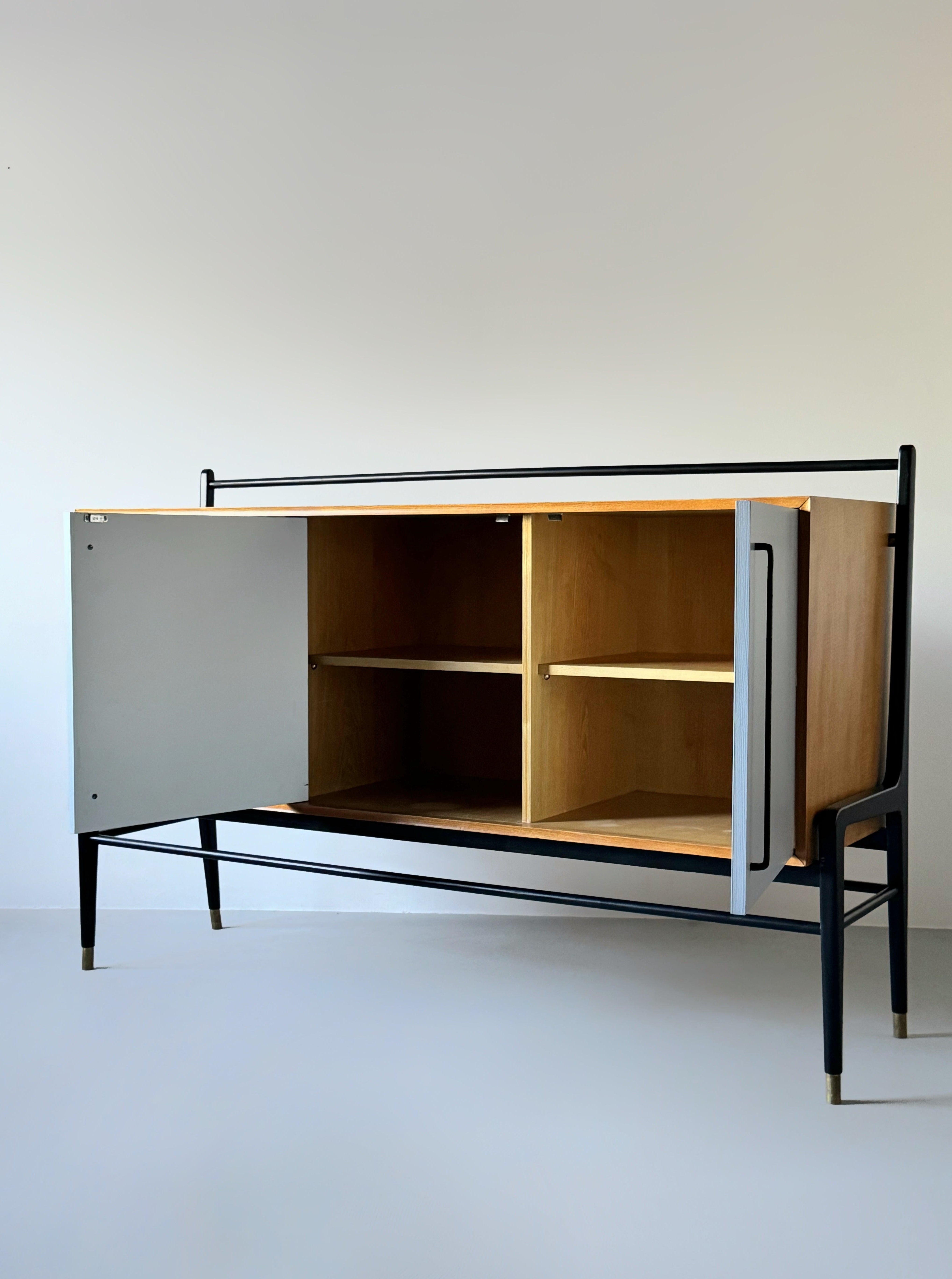 Cabinet in oak, Belgium 1960s