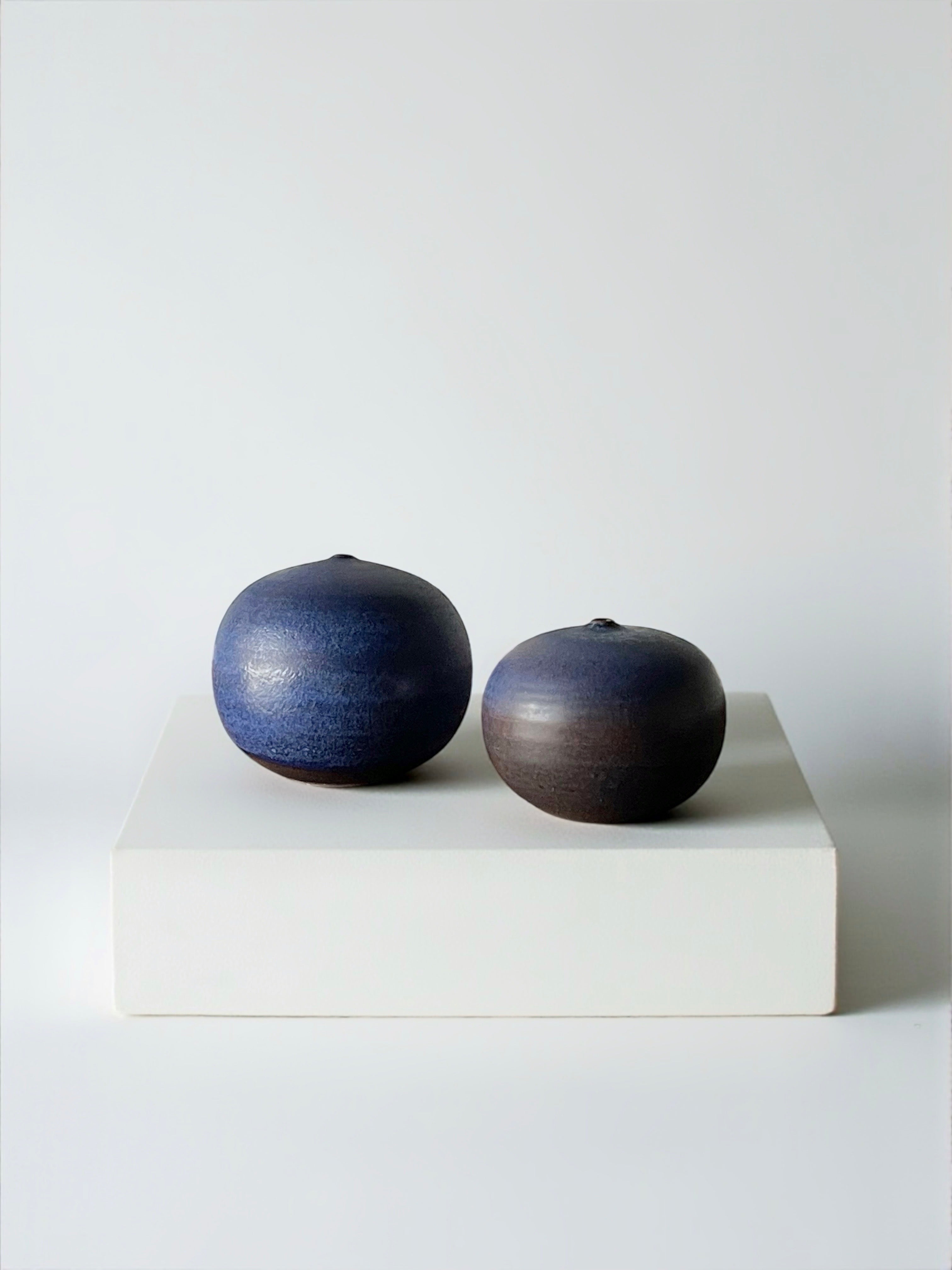 Vintage soliflore vases by Antonio Lampecco　　　