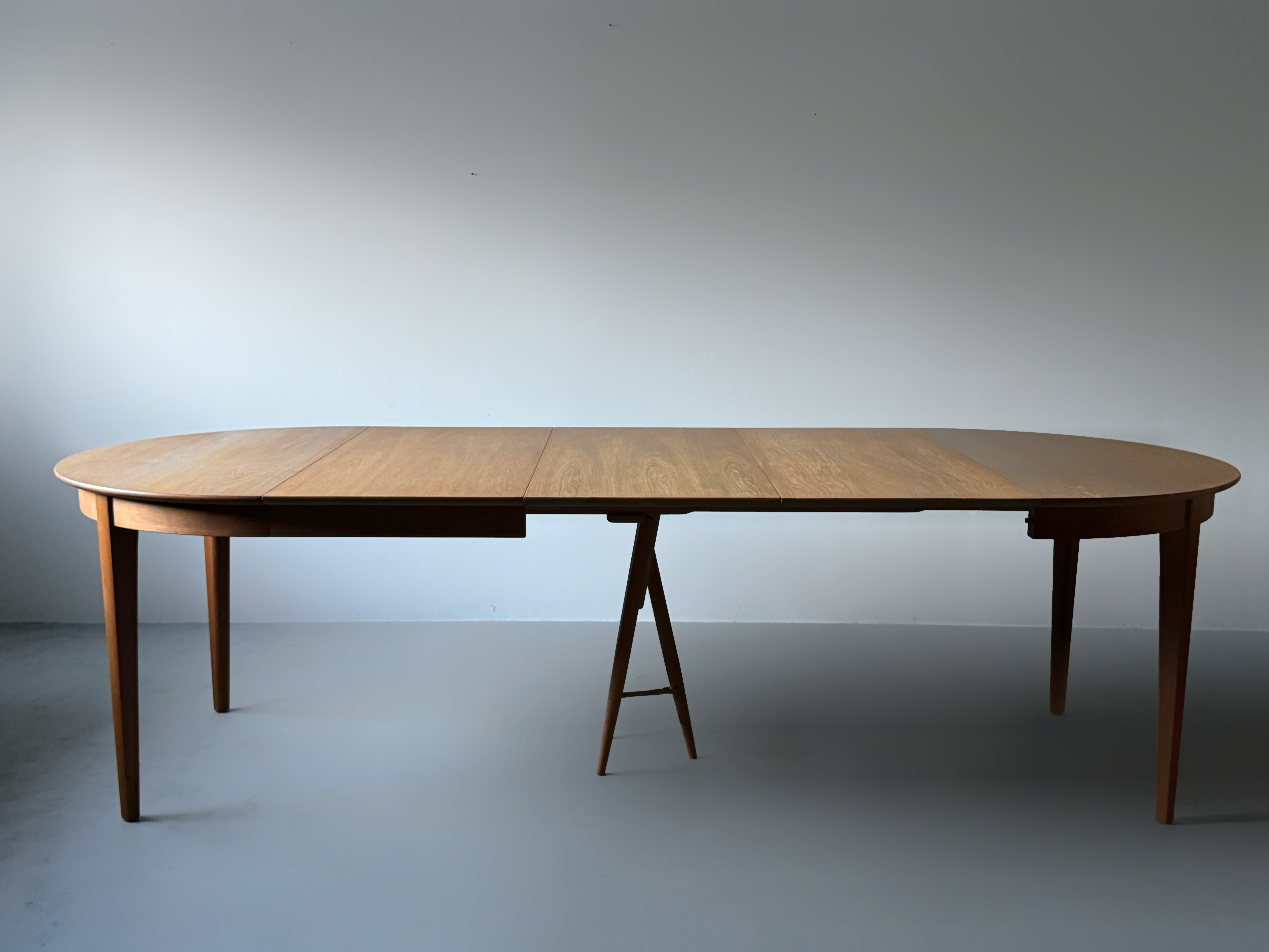 Oak Extendable Dining Table with 3 Inner Leaves by Henning Kjærnulf