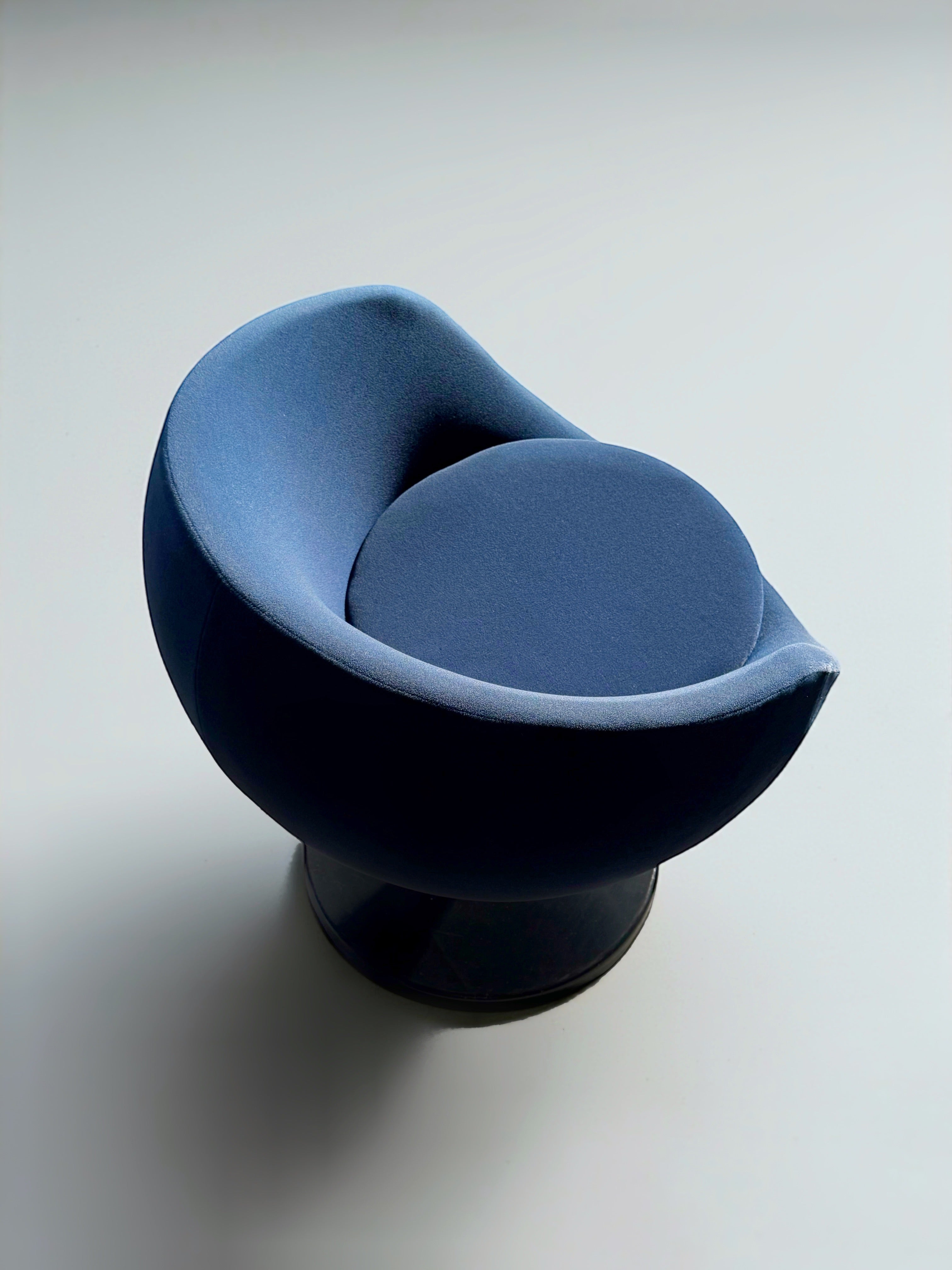Luna ball armchair by Pierre Guariche 1960s