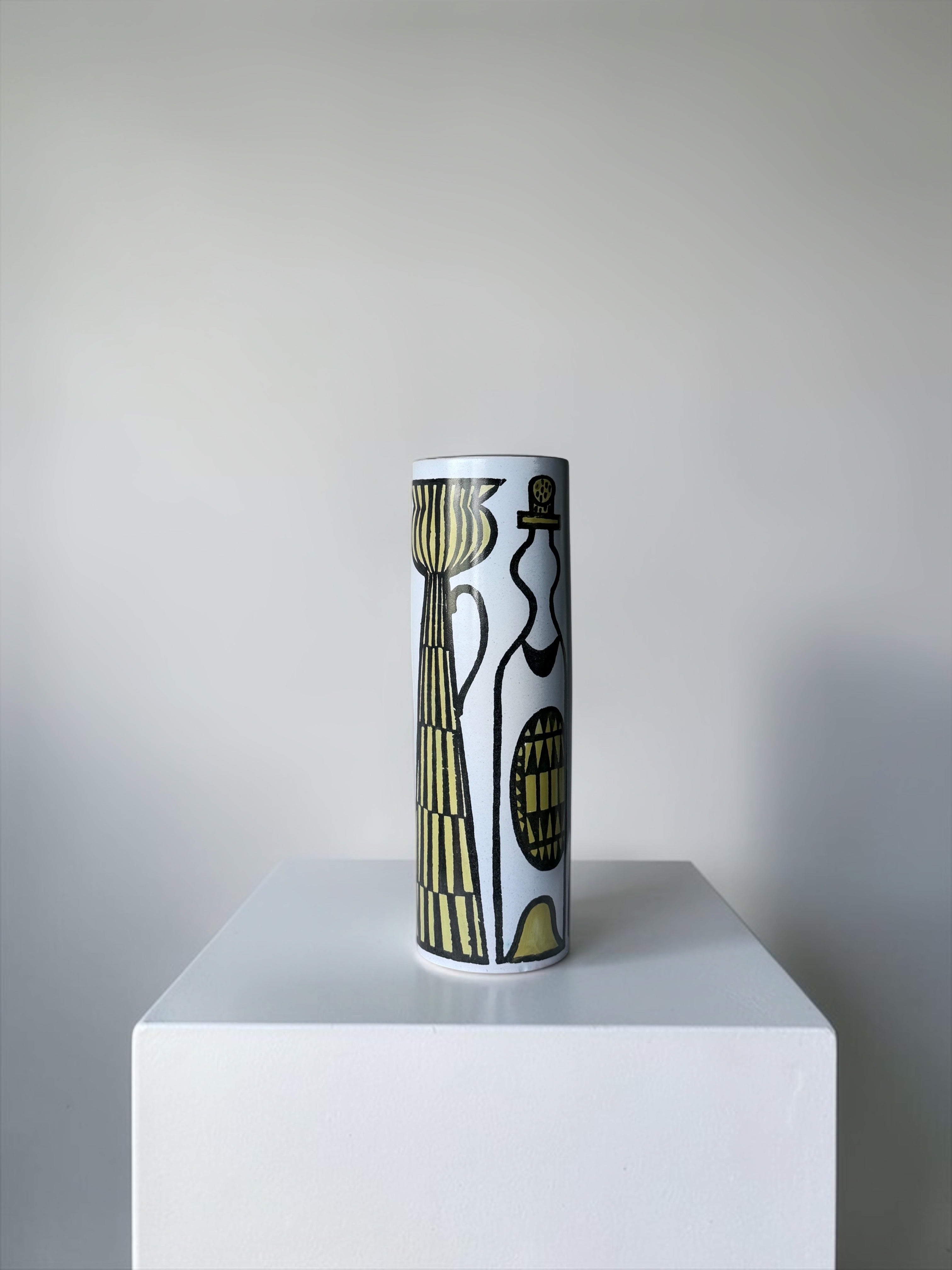 "Karneval" earthenware by Stig Lindberg for Gustavsberg, Sweden