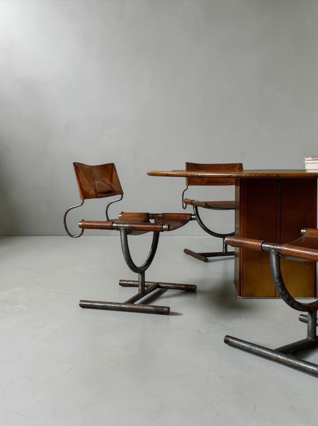 Dinging Table ‘Benetton’ chairs by Afra & Tobia Scarpa, Italy 1980s　