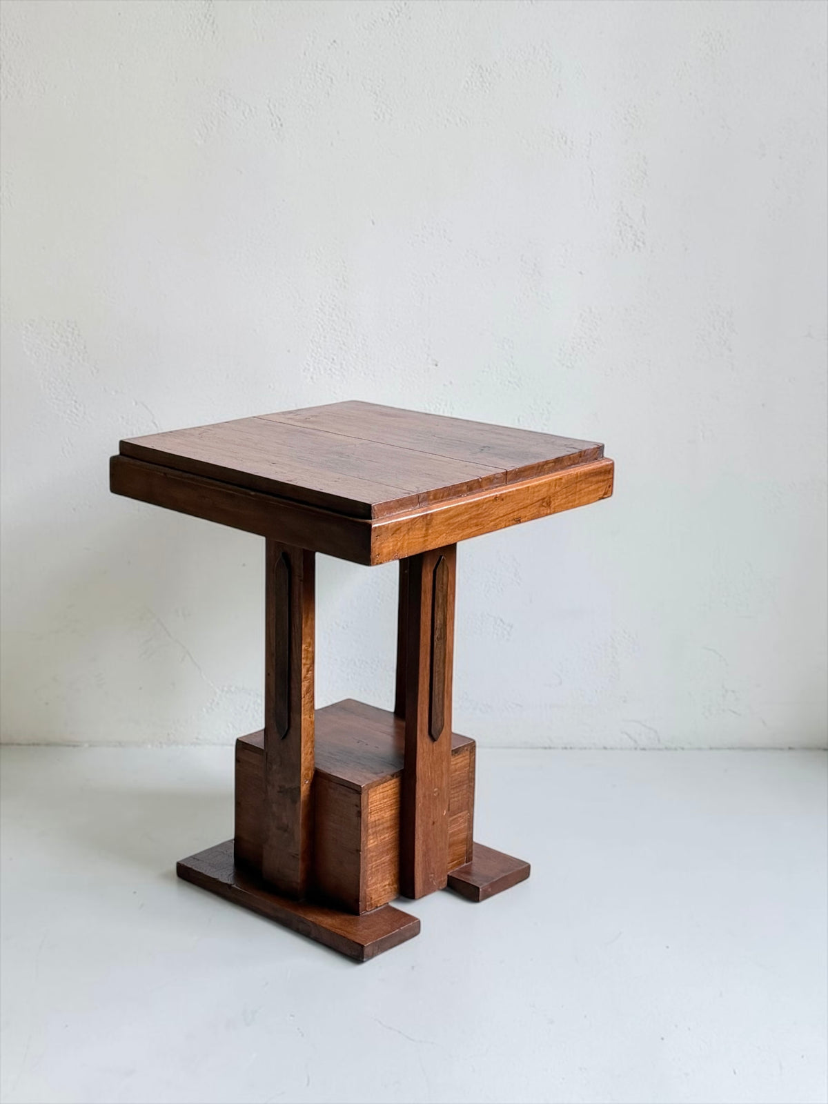 Dutch Art Deco Amsterdam School Side table ,1920s　