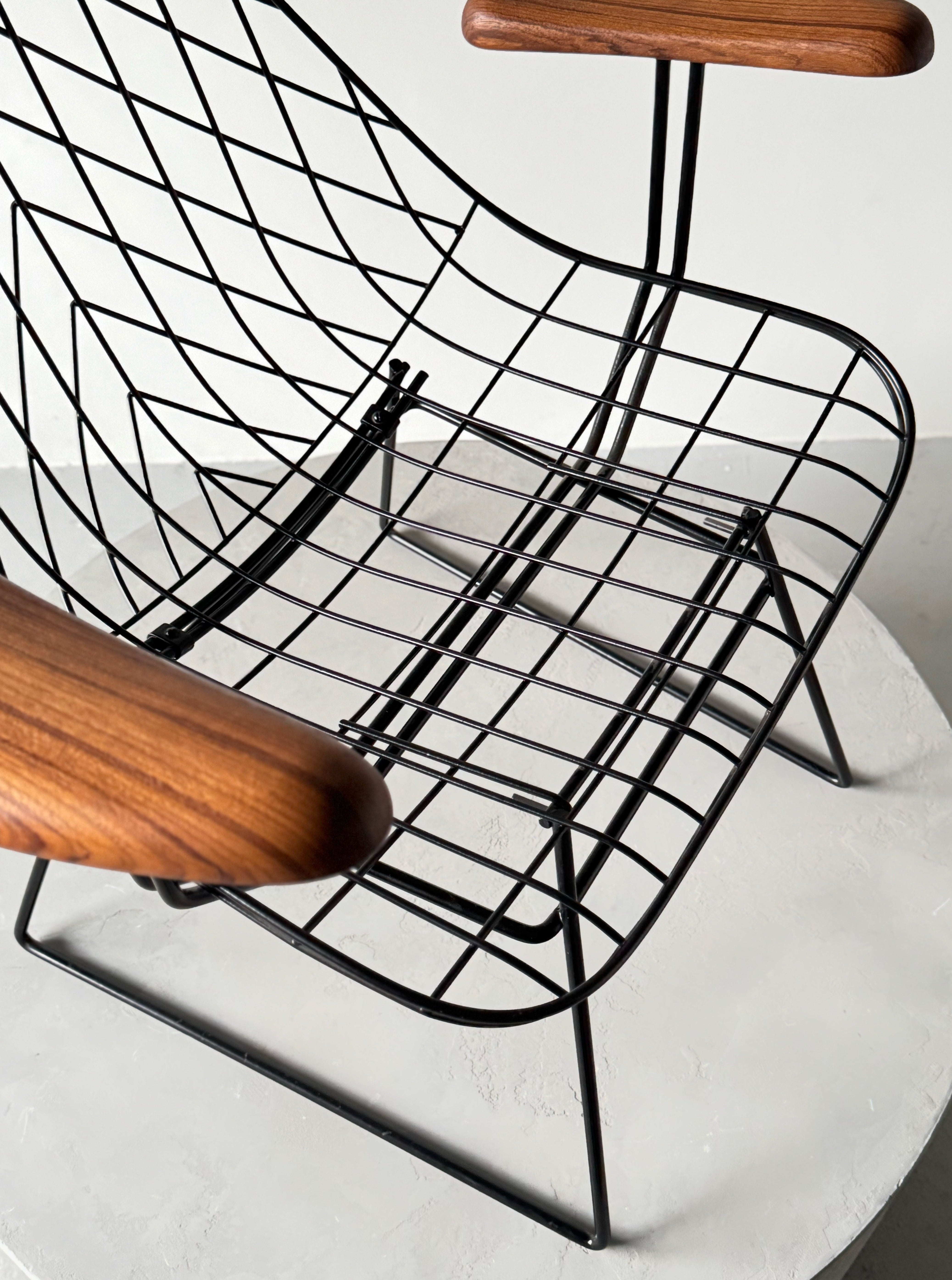 Wire leaf pattern arm chair by Cees Braakman and A. Dekker