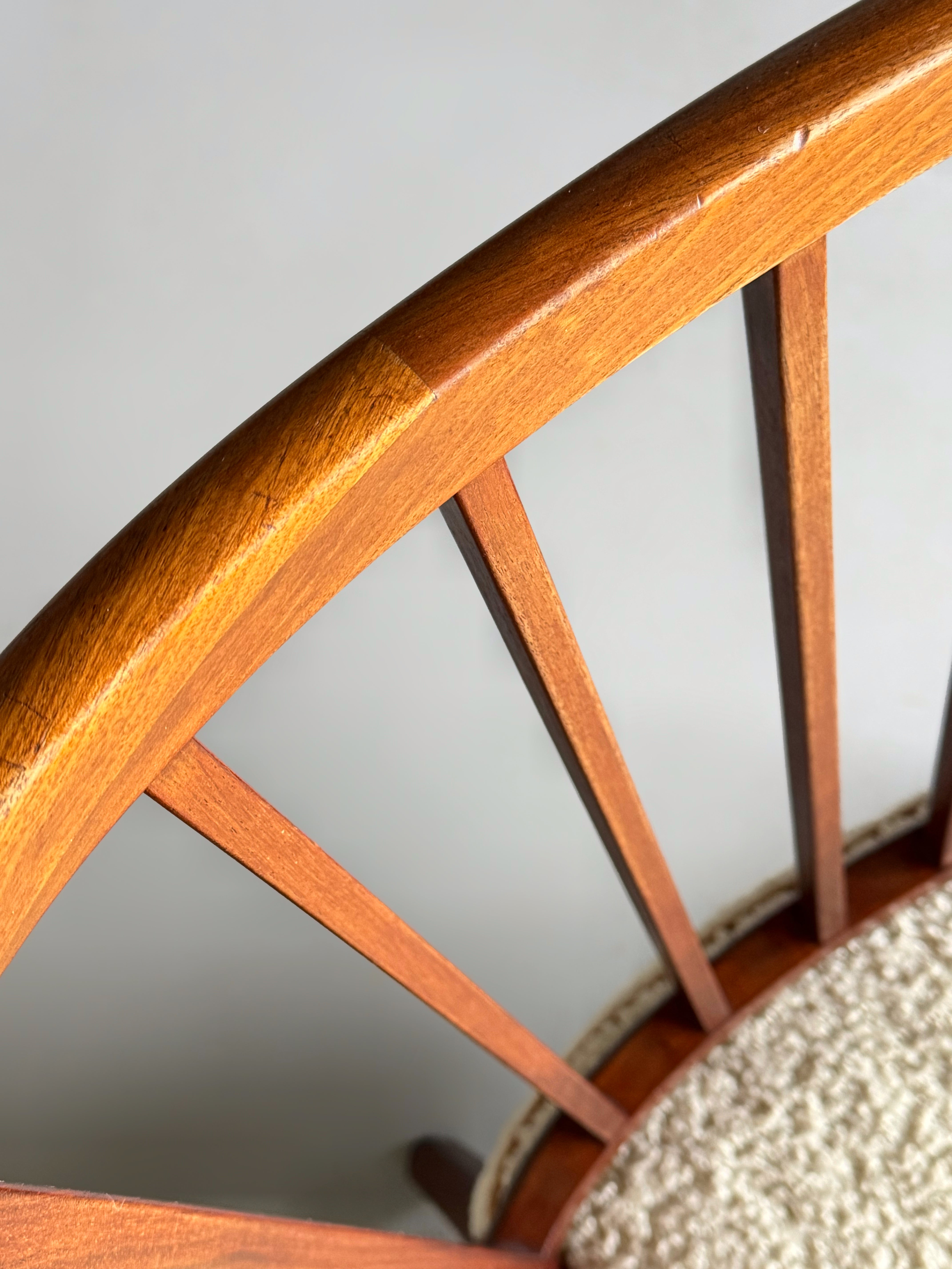 Danish cabinetmaker armchair in Cuban mahogany　　　　　