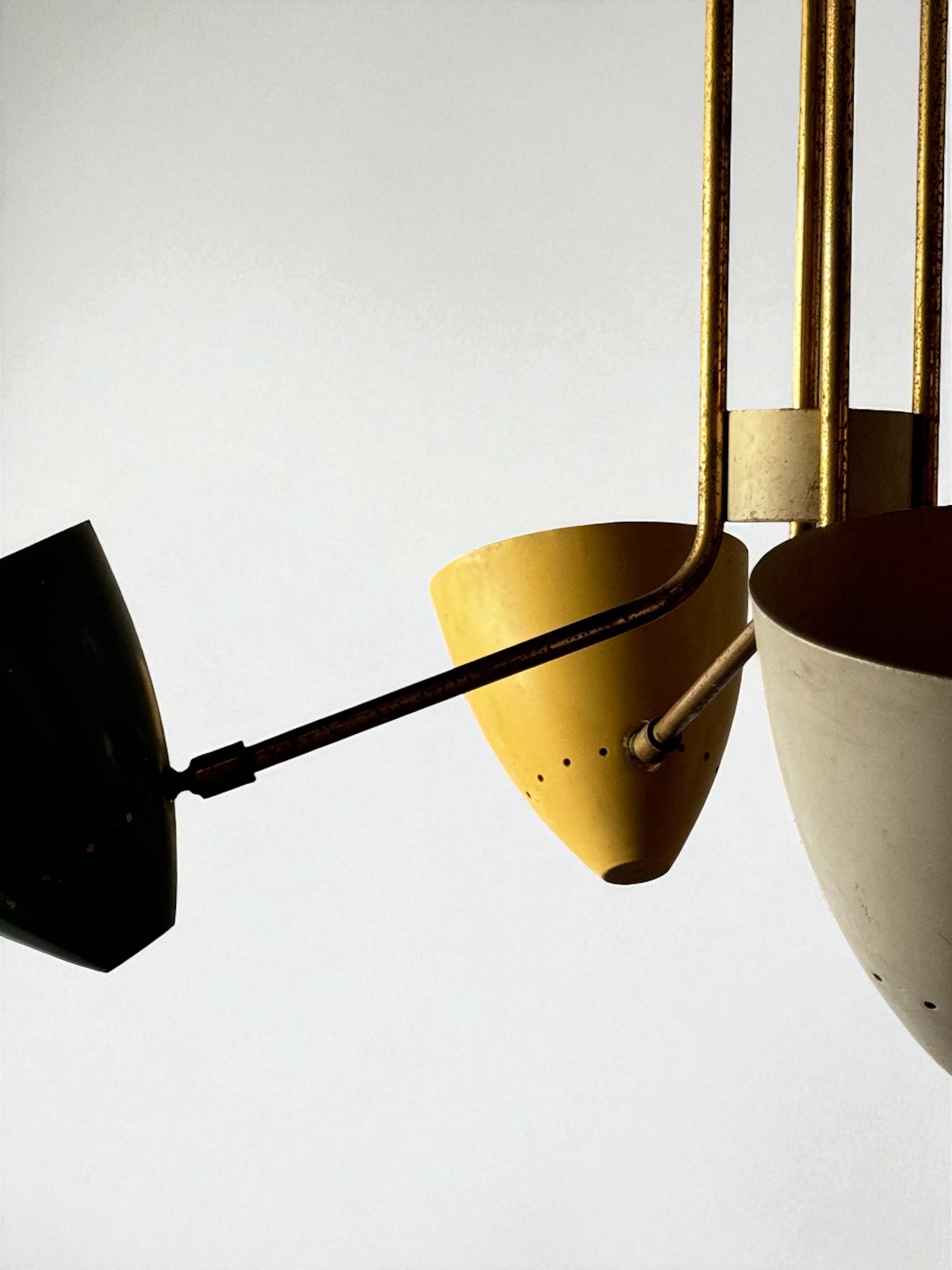 Italian Brass Chandelier with four Colorful Shades, 1950s　　