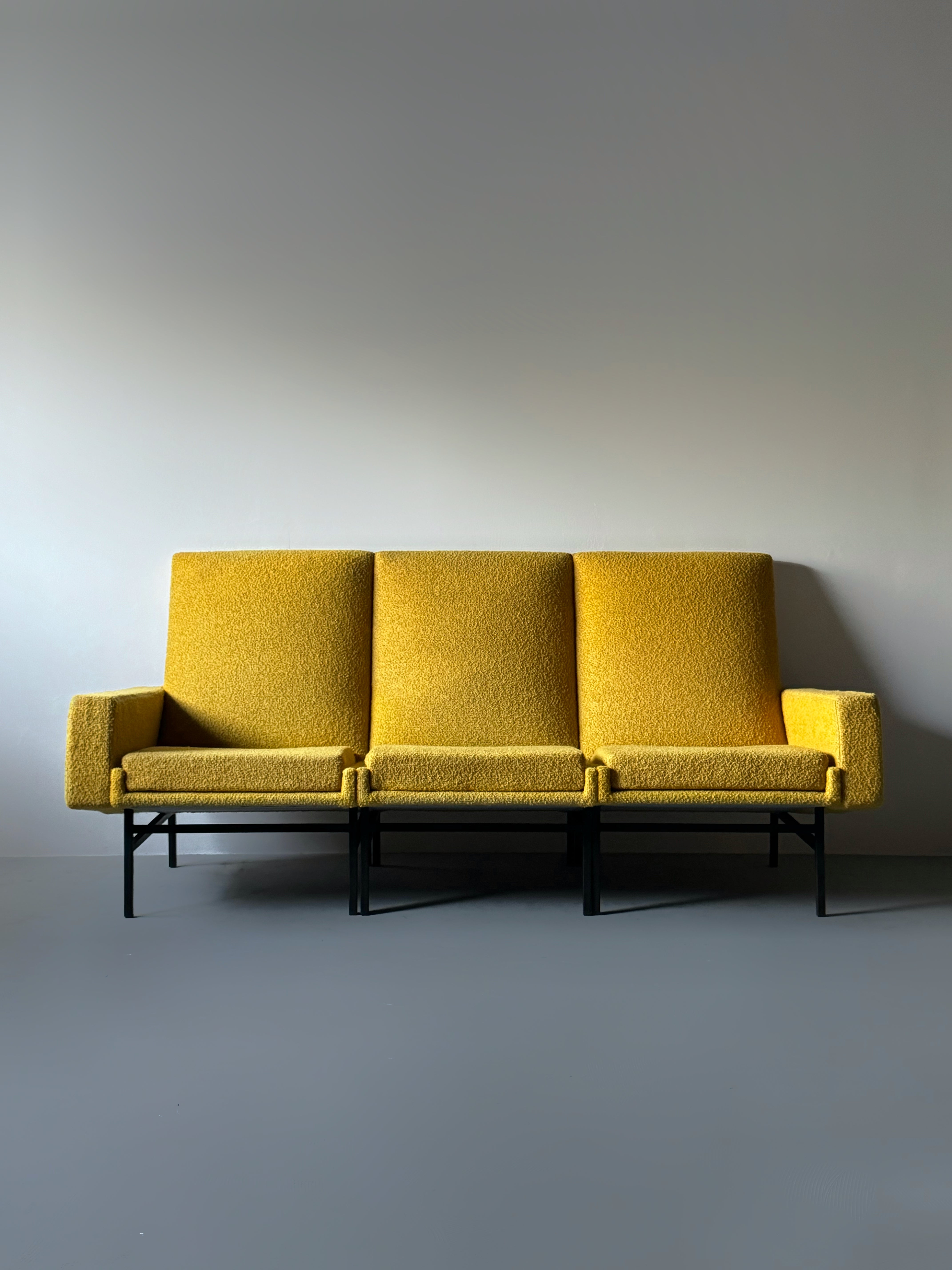 Model 642 Sofa by A.R.P. for Steiner, France 1950s