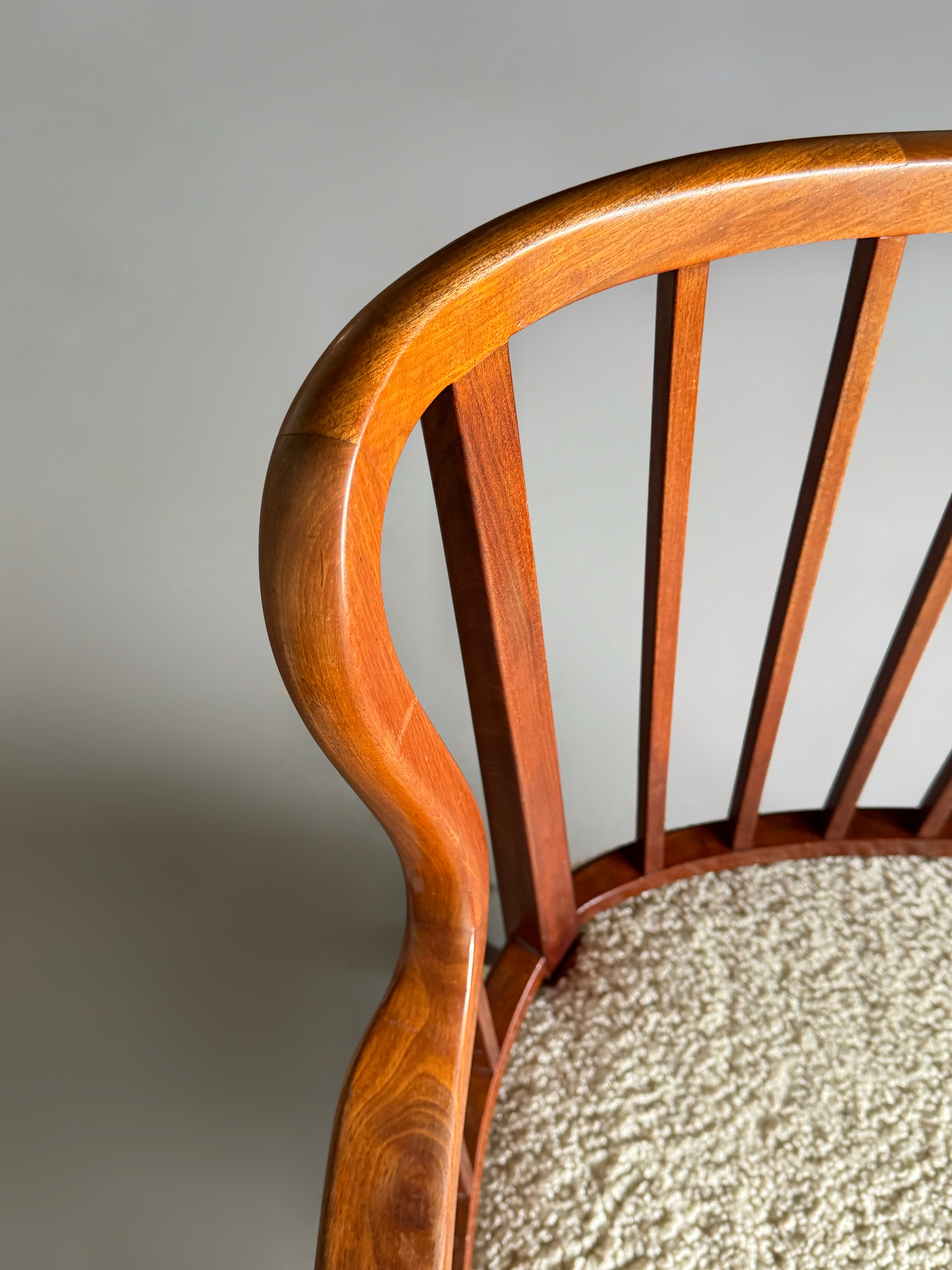 Danish cabinetmaker armchair in Cuban mahogany　　　　　