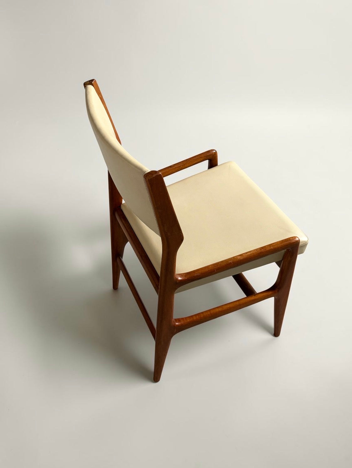 Model 676 Side Chair by Gio Ponti for Cassina, 1953　