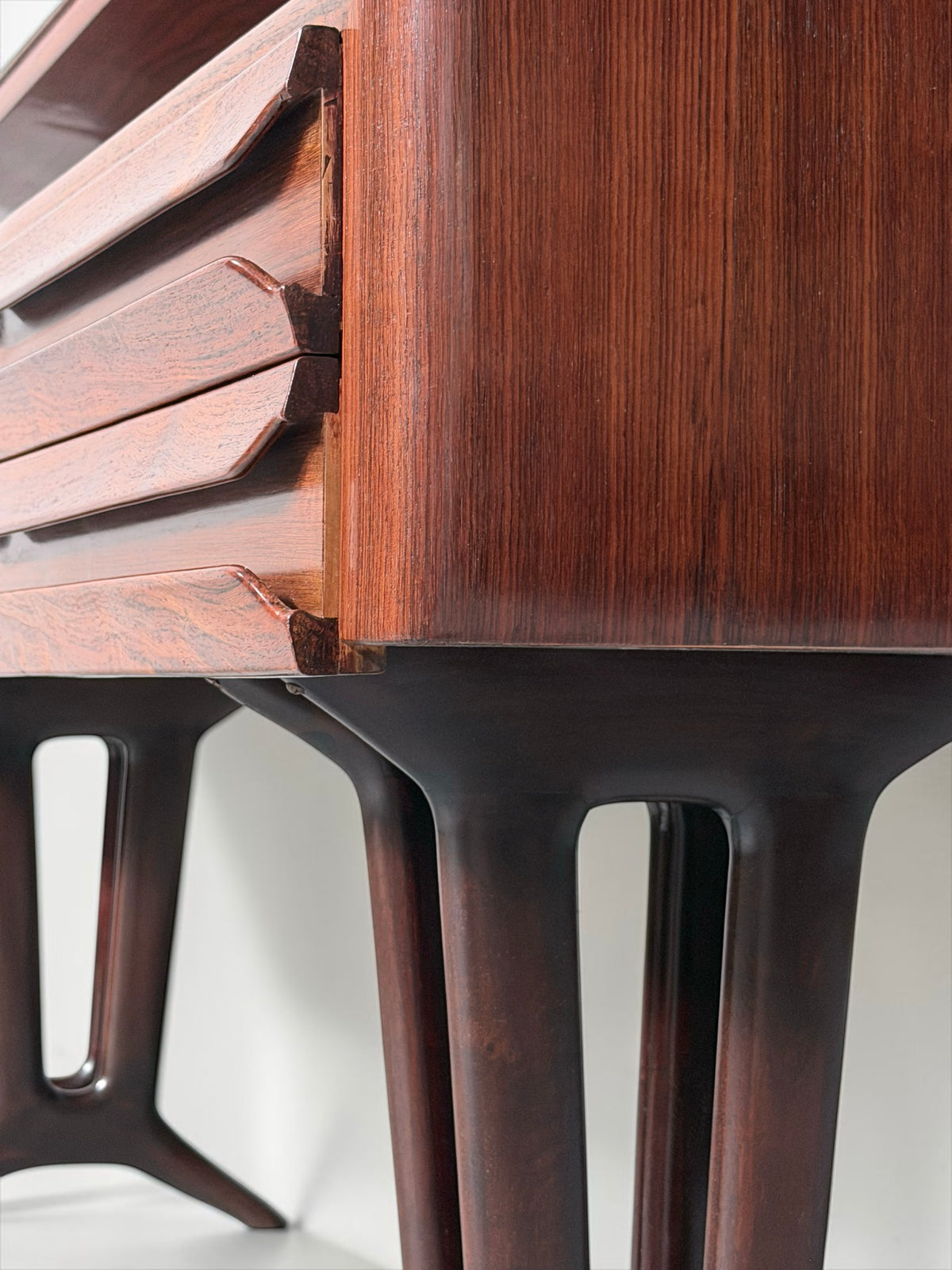 Italian Chest of Drawers attributed to Vittorio Dassi, 1950s