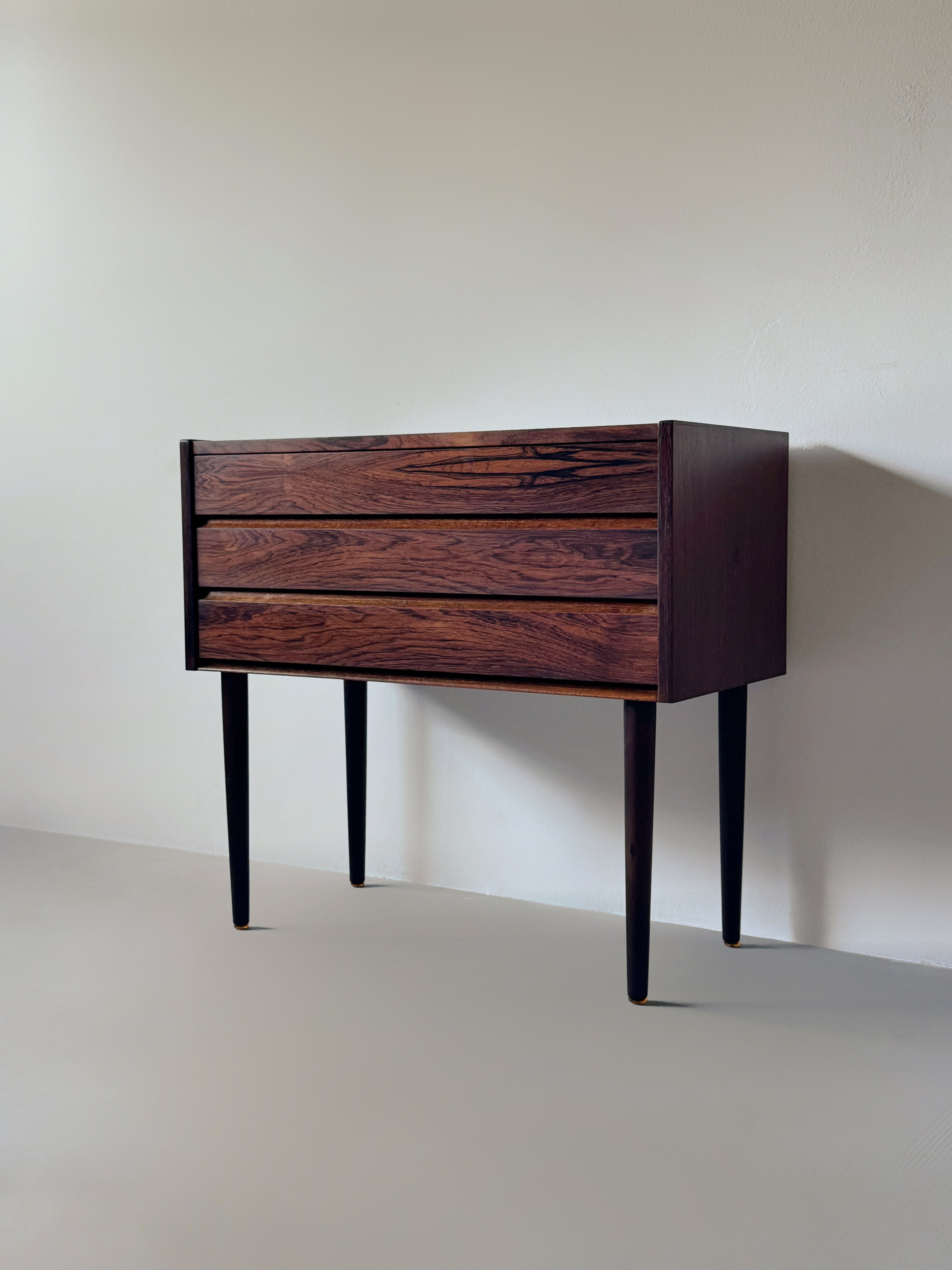 Small Chest of Drawers in rosewood